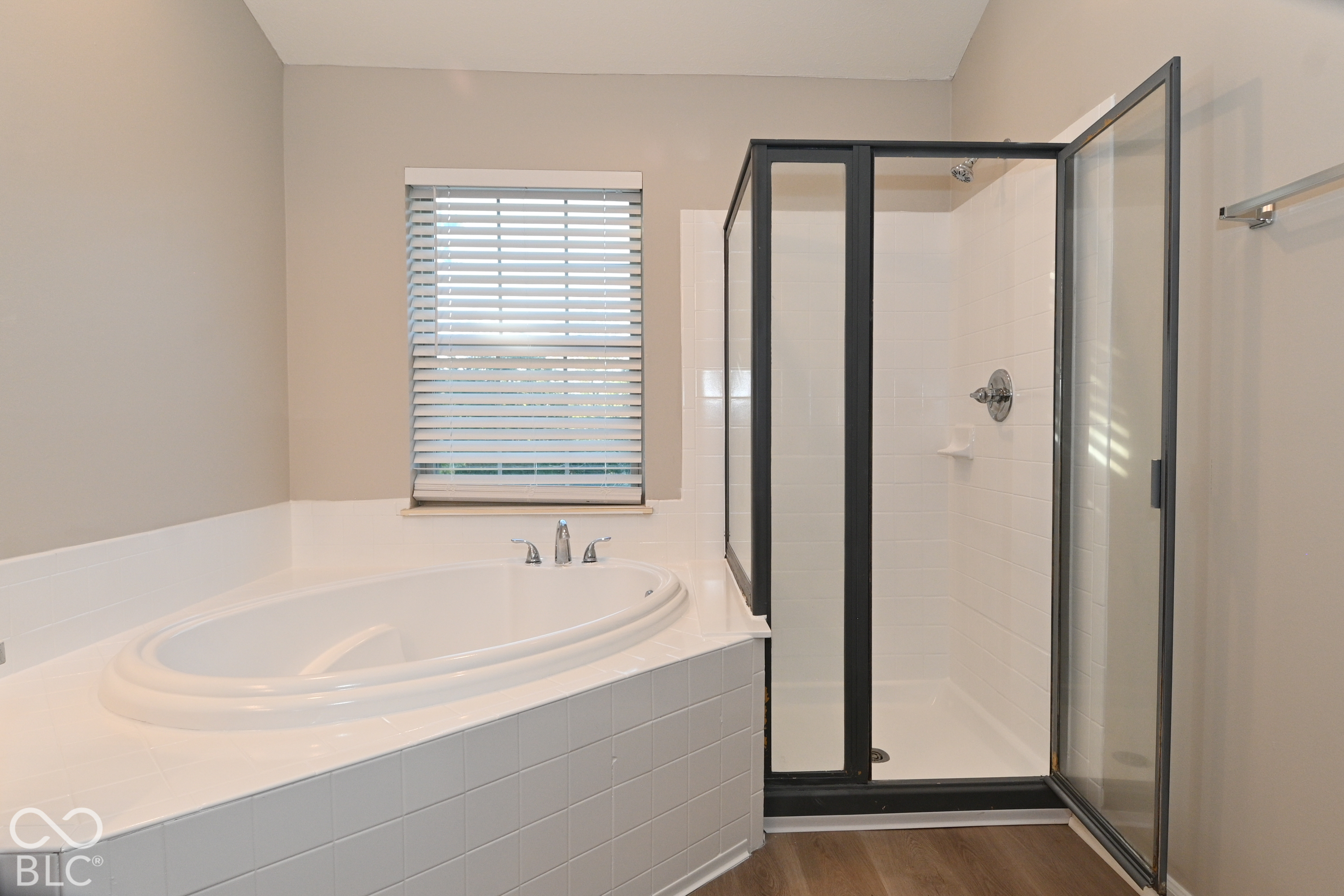 5524 Oakcrest Drive, Indianapolis, IN 46237