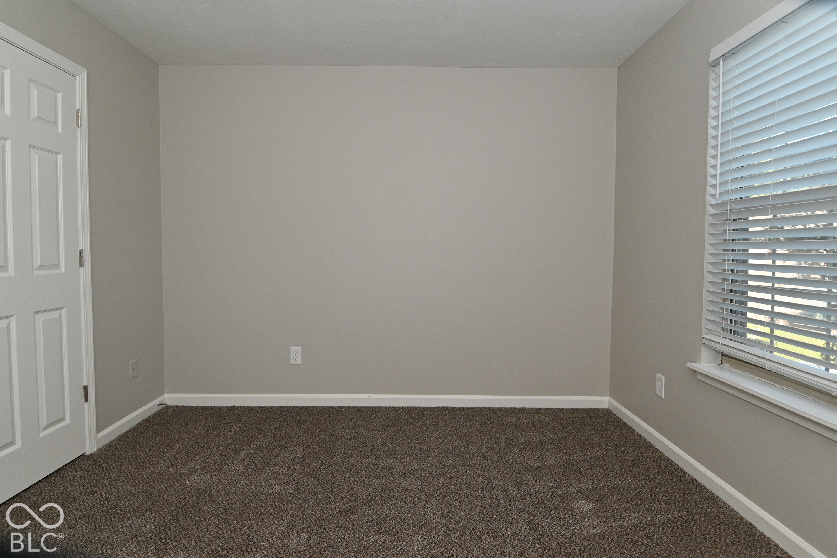 5524 Oakcrest Drive, Indianapolis, IN 46237