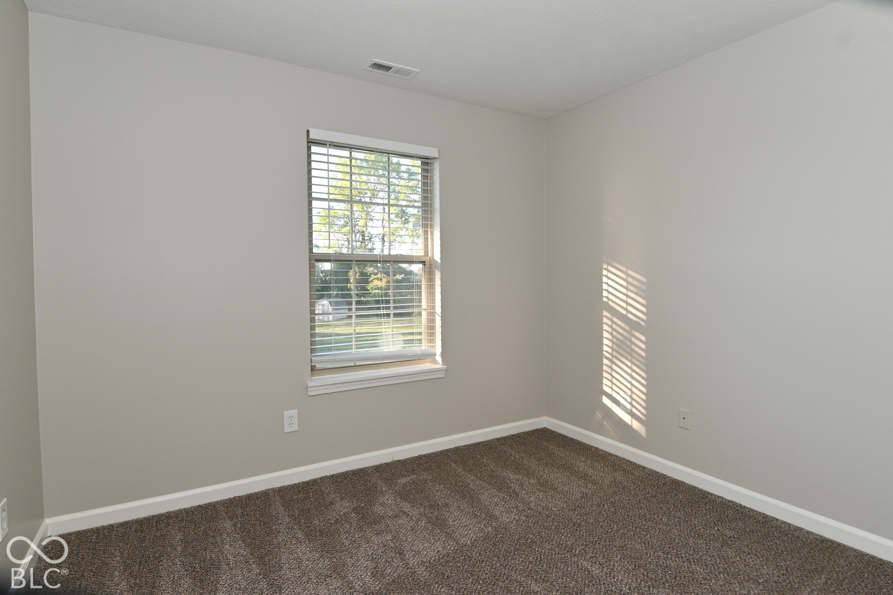 5524 Oakcrest Drive, Indianapolis, IN 46237