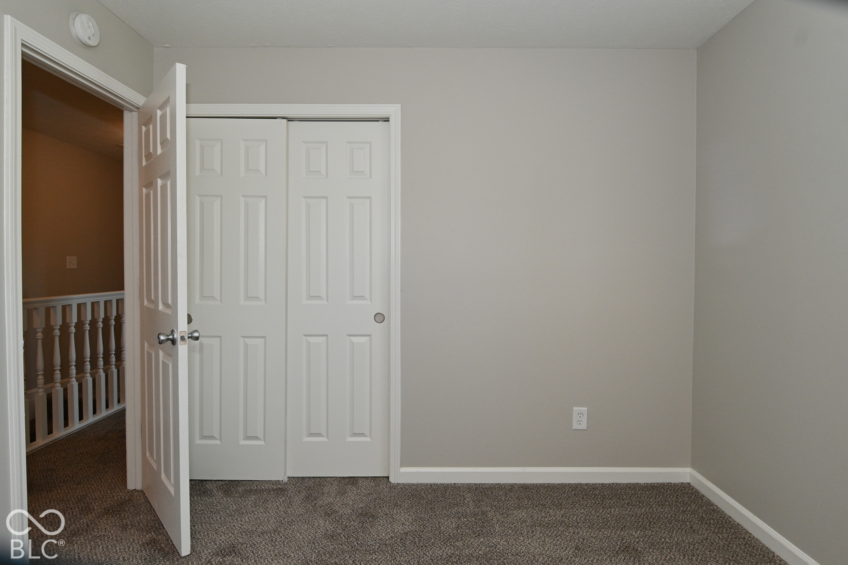 5524 Oakcrest Drive, Indianapolis, IN 46237