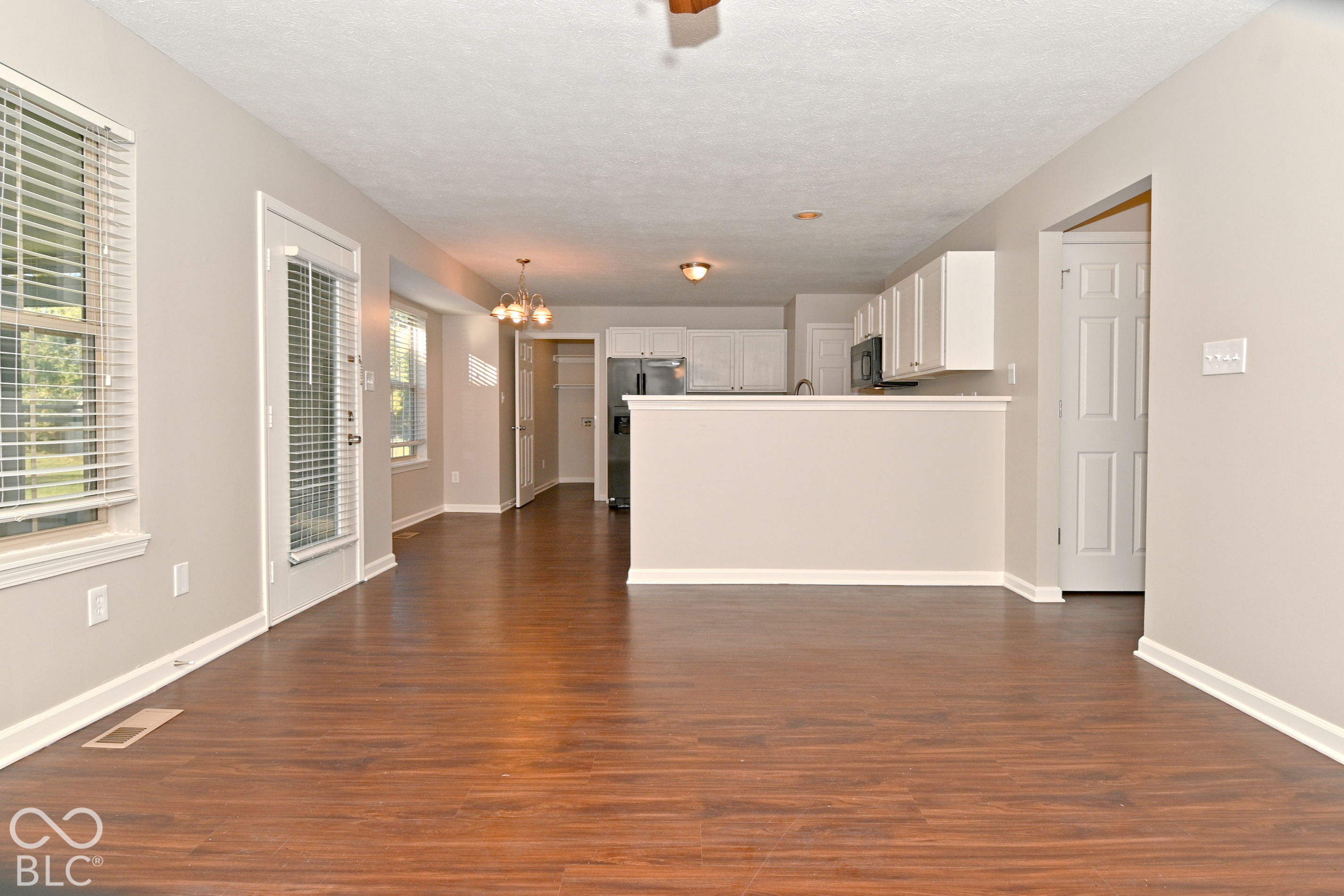5524 Oakcrest Drive, Indianapolis, IN 46237