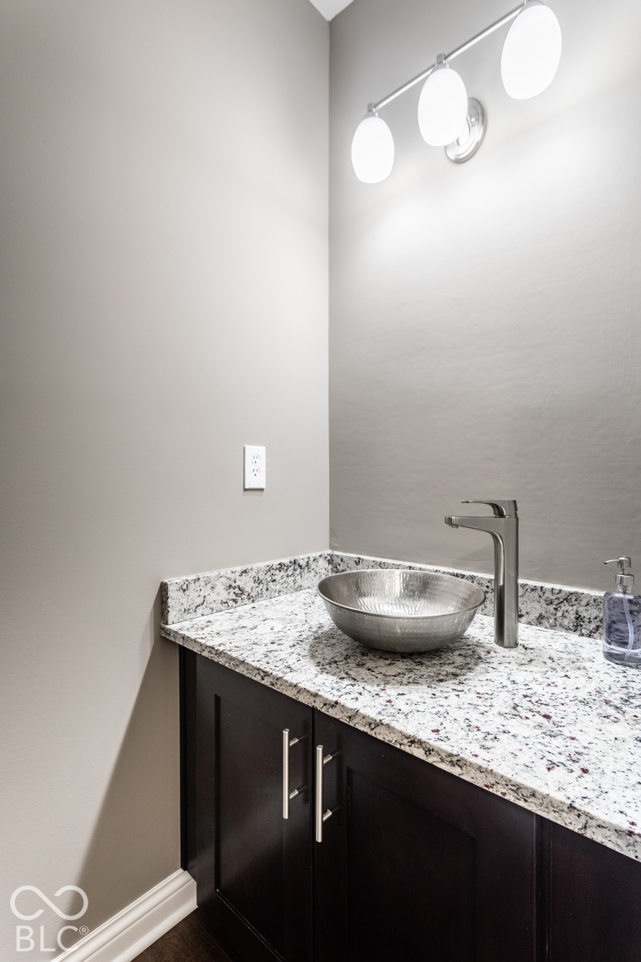 827 N Park Trail Drive, Carmel, IN 46032
