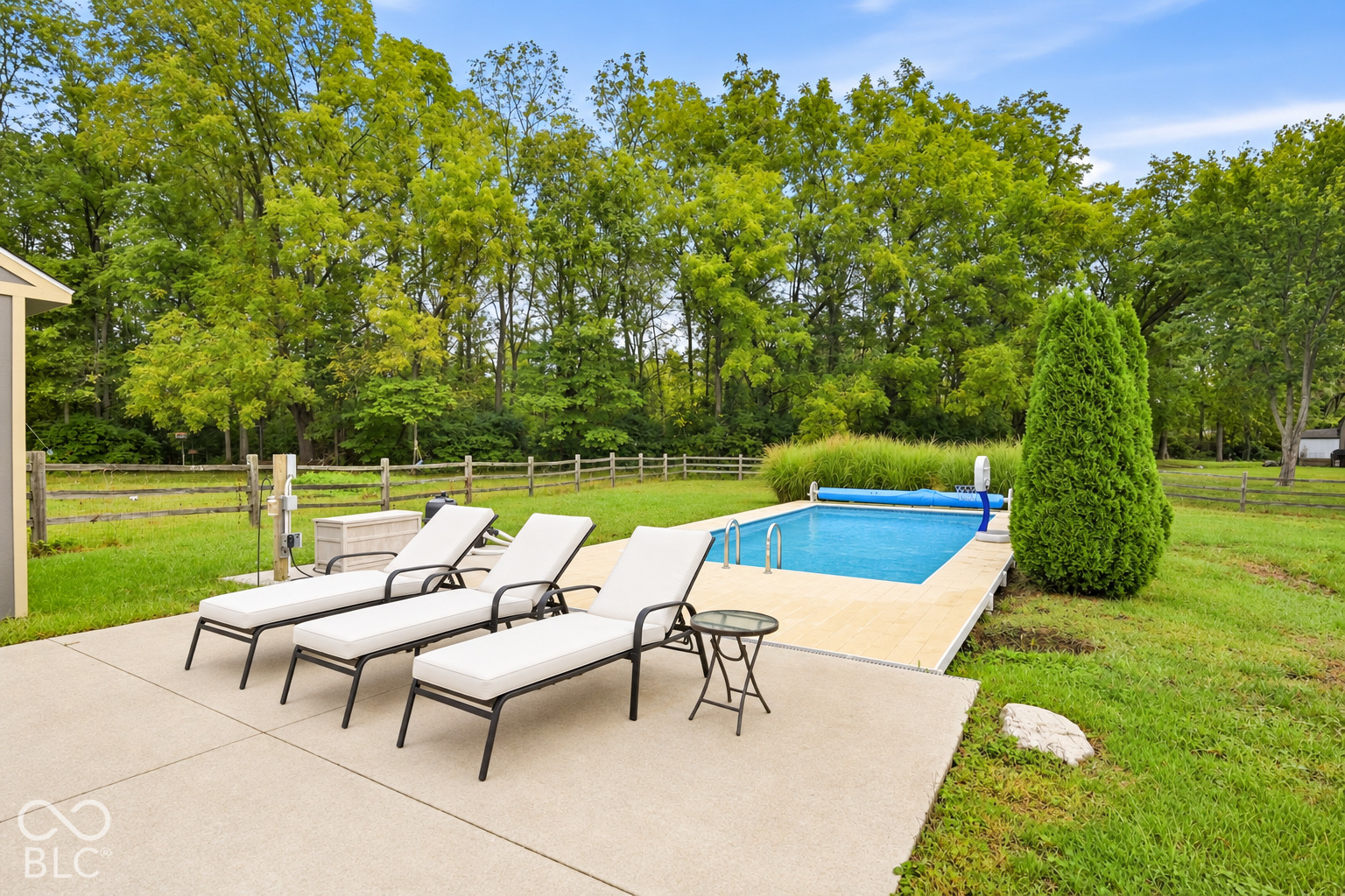Virtually Altered - Imagine Your Summers In This Backyard!