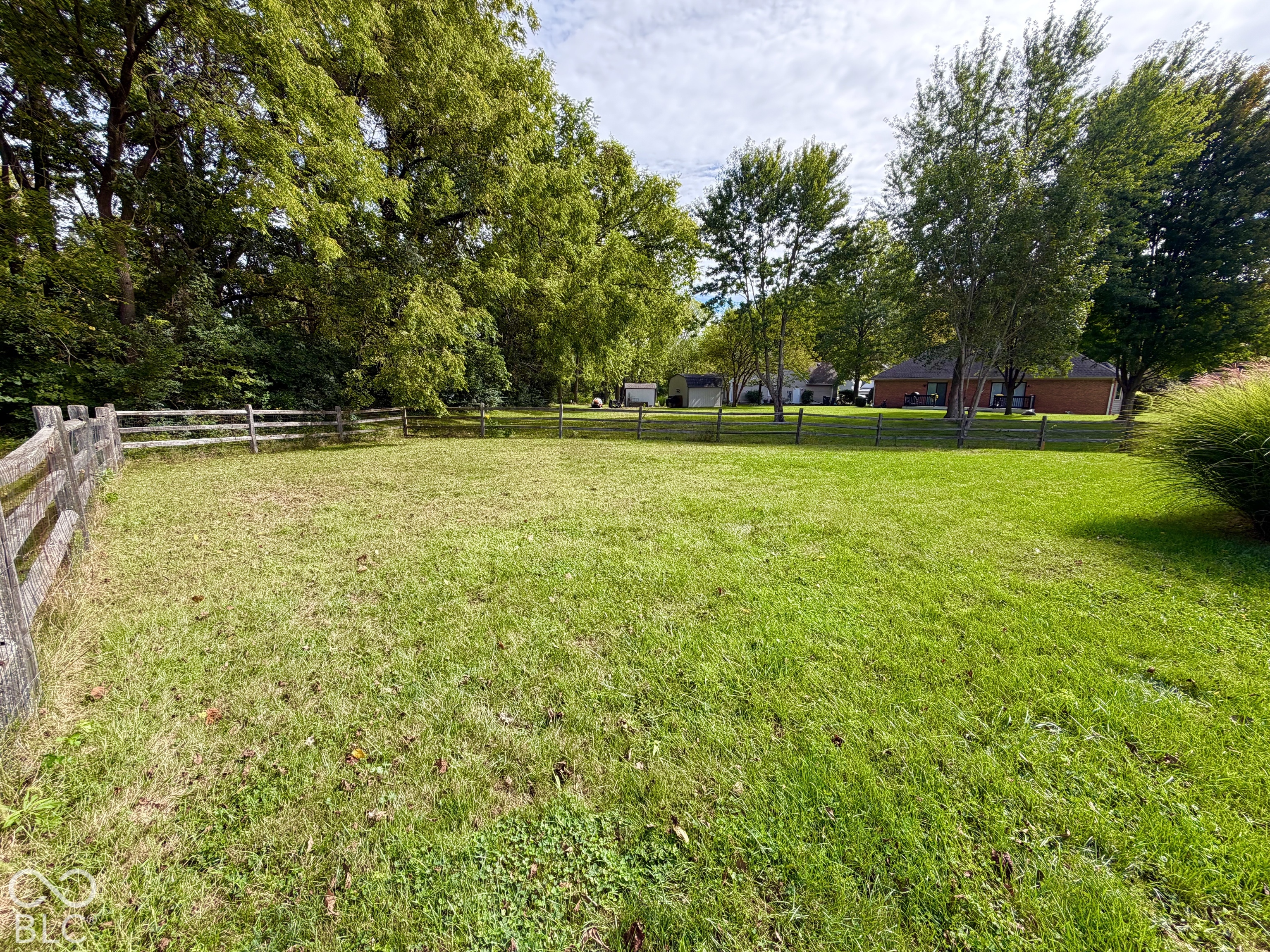 Massive Yard Is Fully Fenced