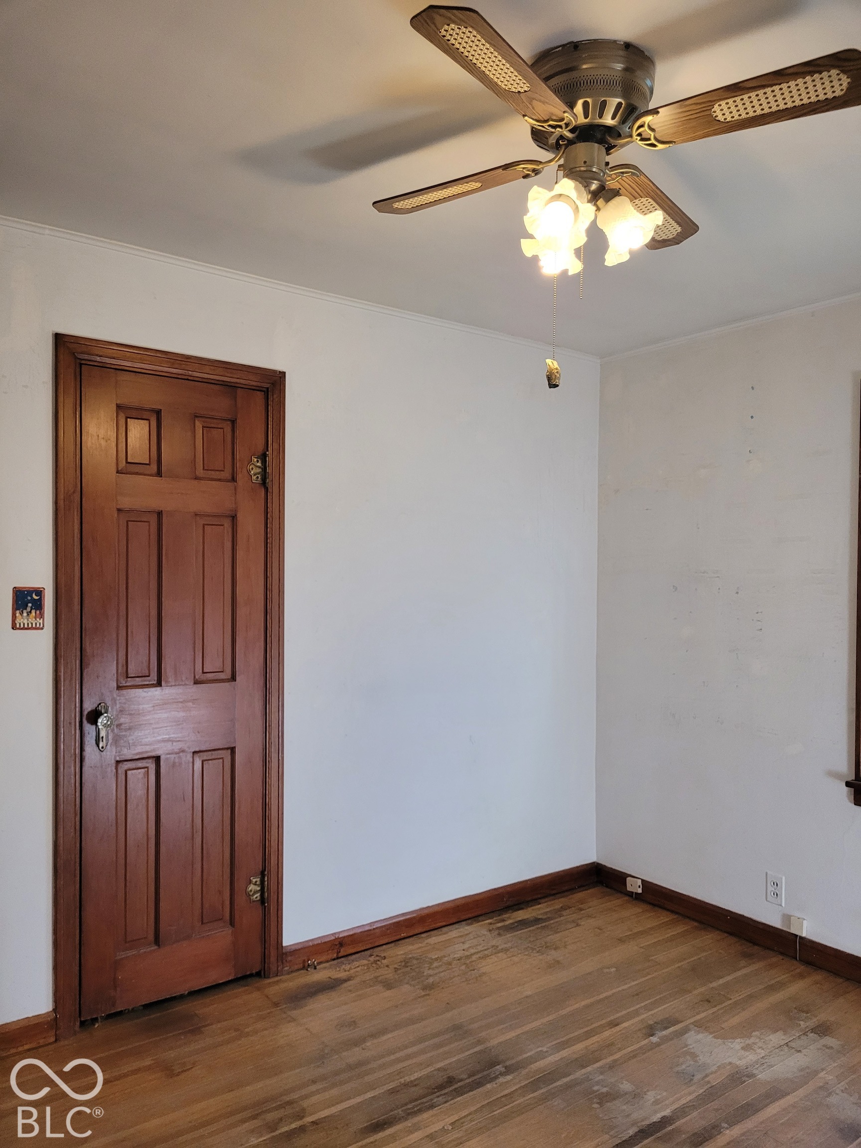 Front bedroom - nice sized closet