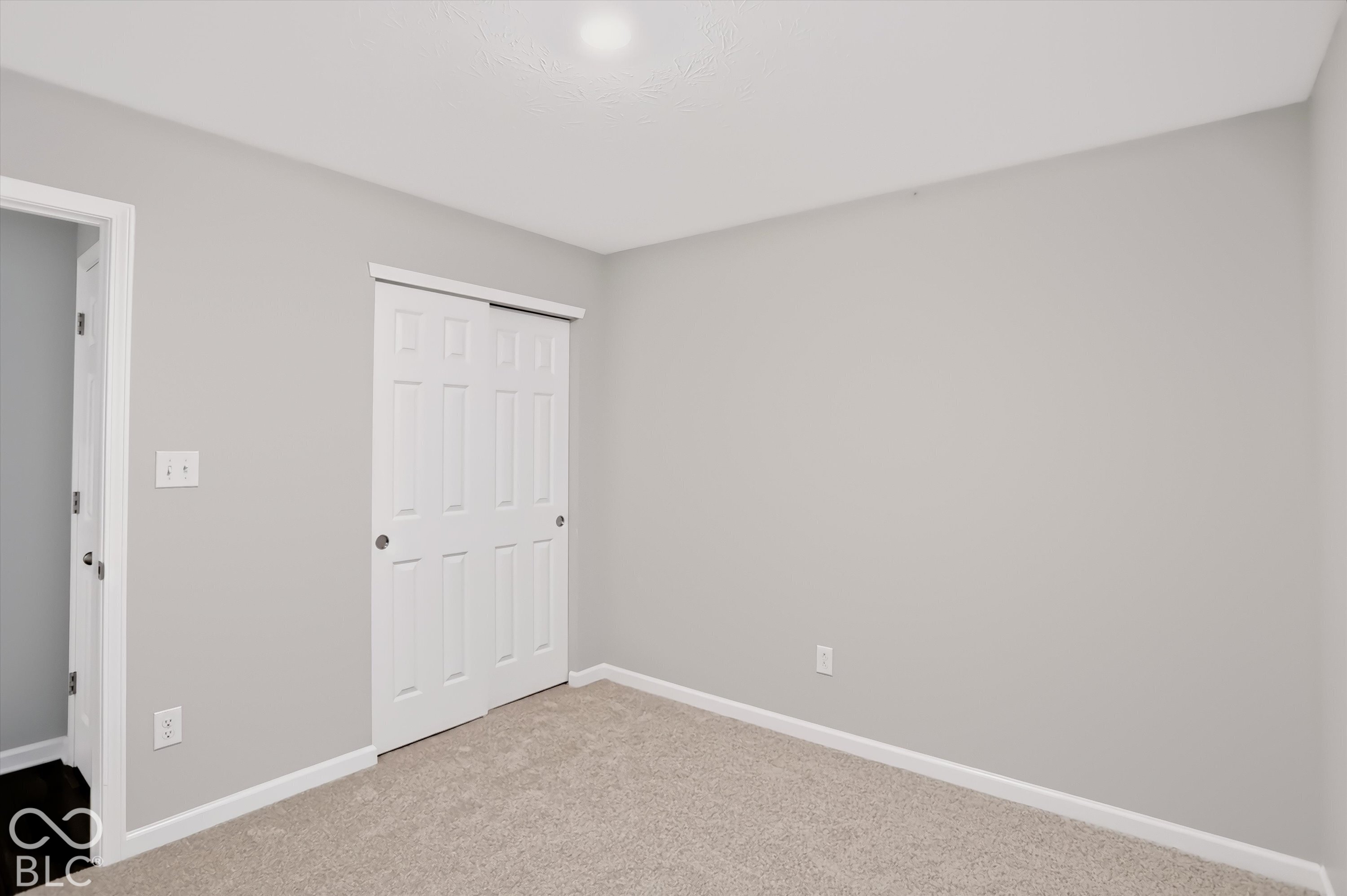 10101 Camp Creek Way, Indianapolis, IN 46229