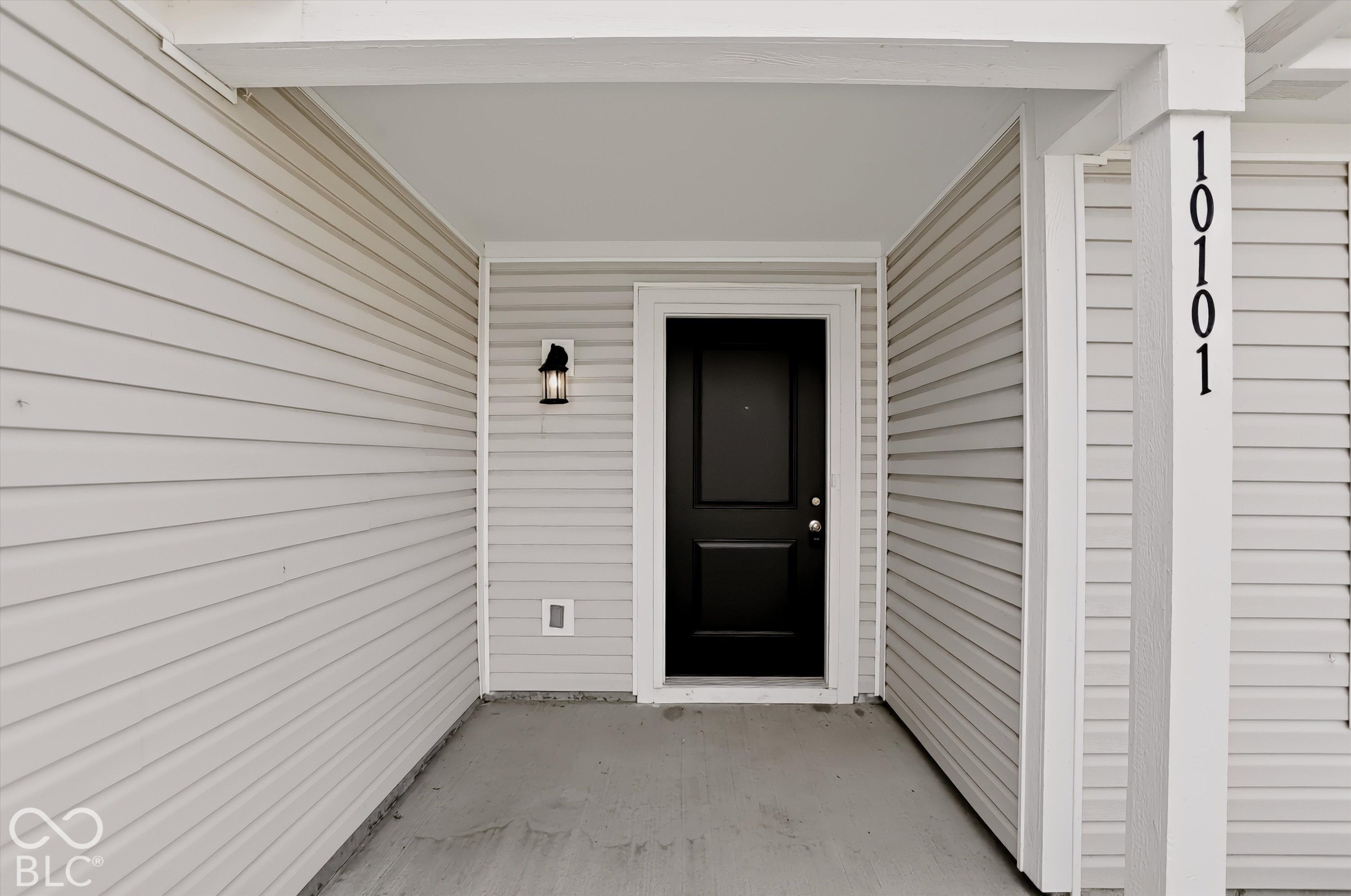 10101 Camp Creek Way, Indianapolis, IN 46229