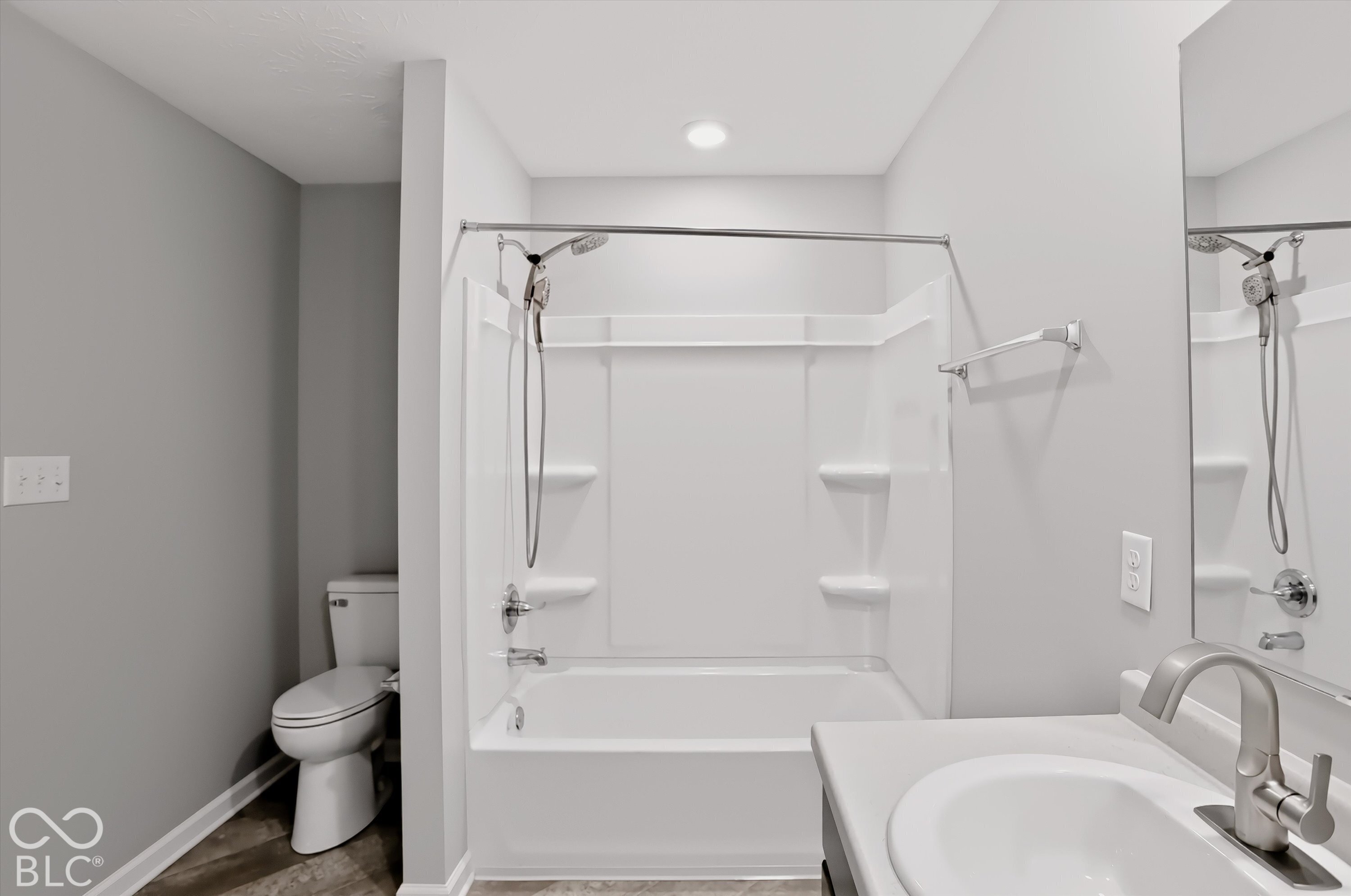 10101 Camp Creek Way, Indianapolis, IN 46229