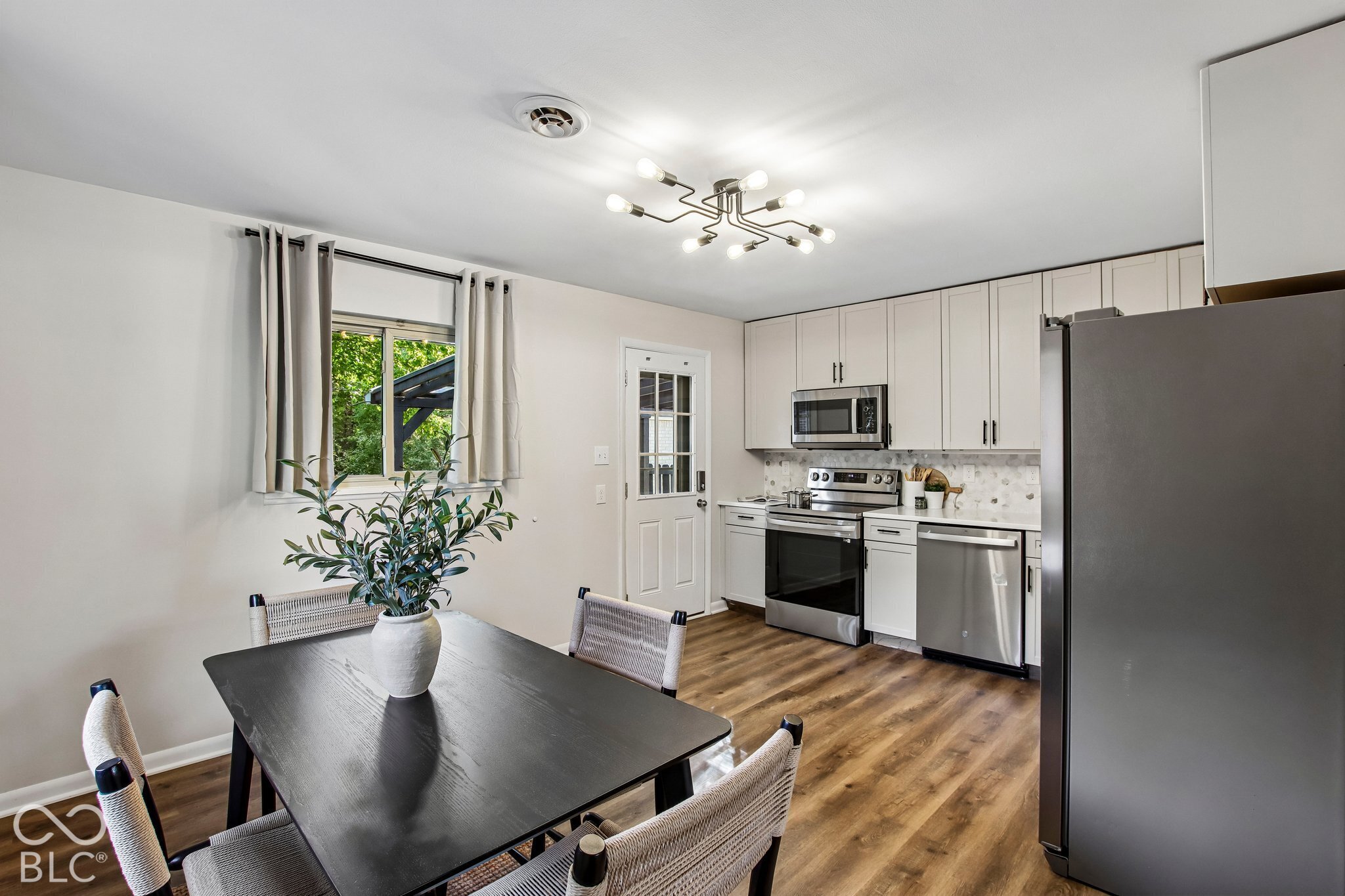 537 S 4th Avenue, Beech Grove, IN 46107