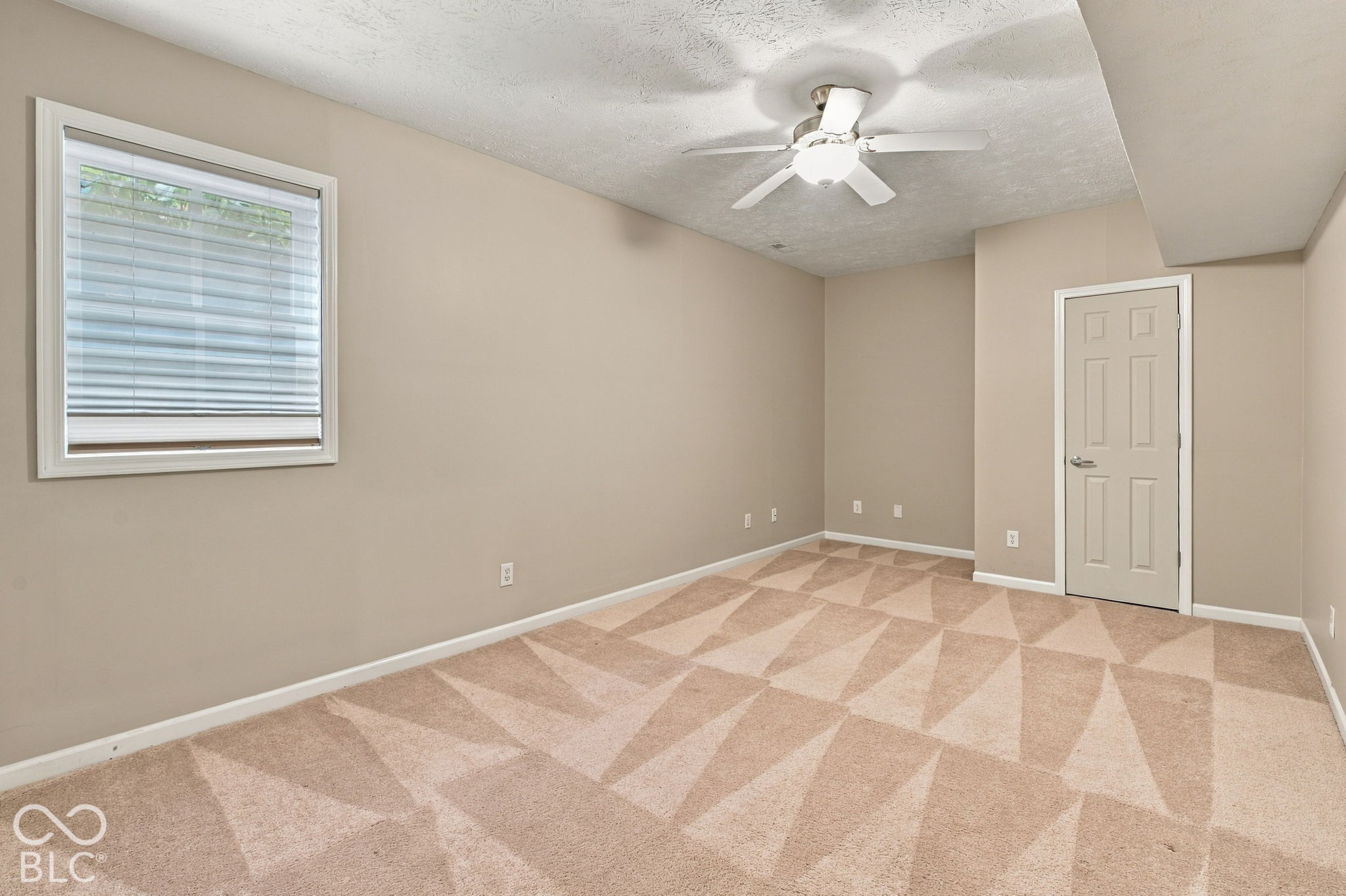 12677 Treaty Line Street, Carmel, IN 46032