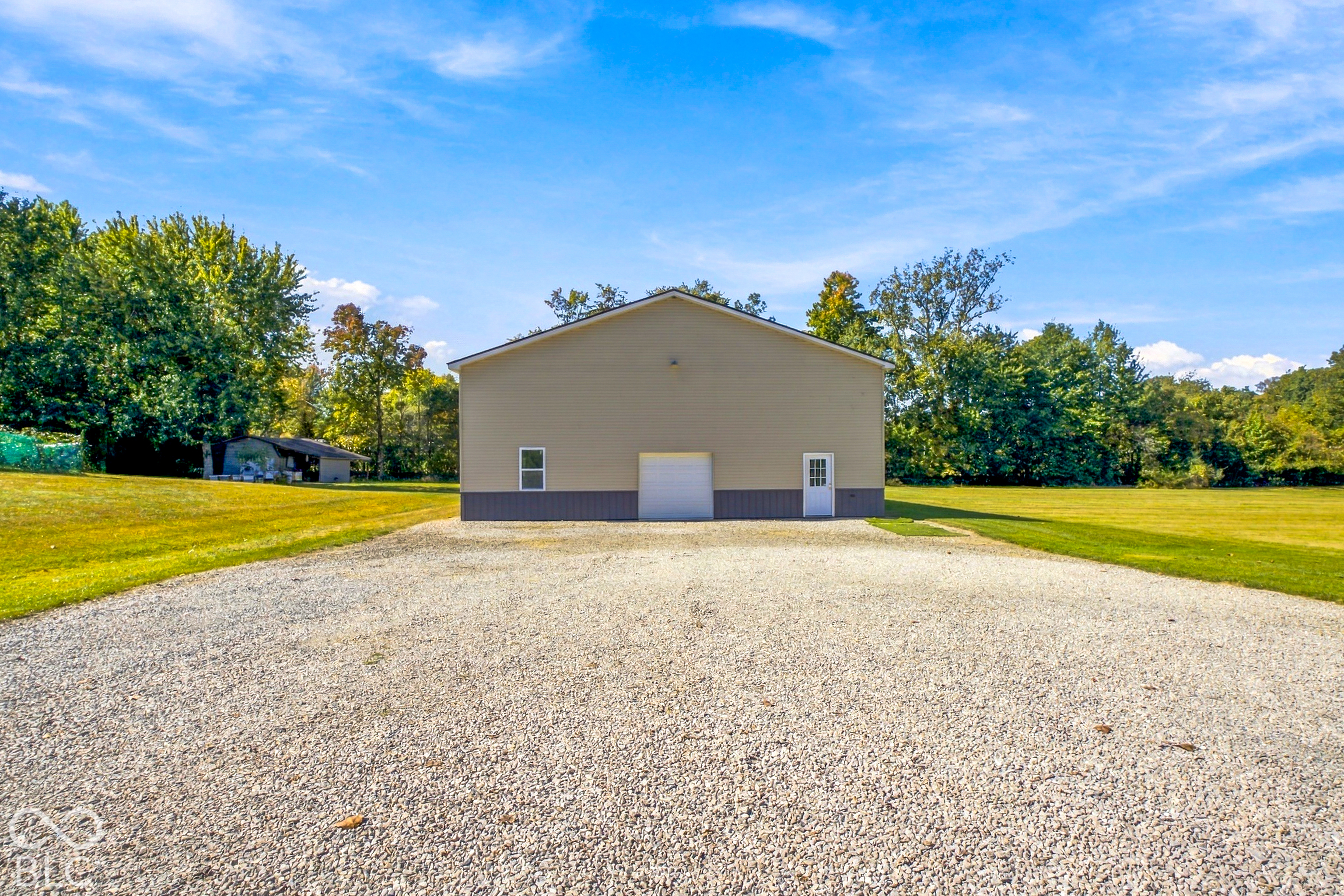 2532 Woodland Farms Drive, Columbus, IN 47201