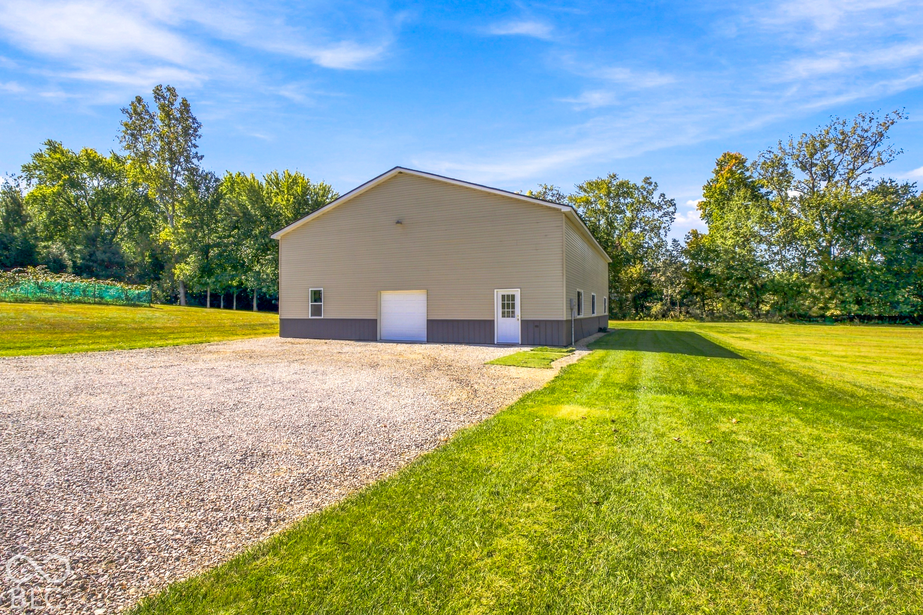 2532 Woodland Farms Drive, Columbus, IN 47201