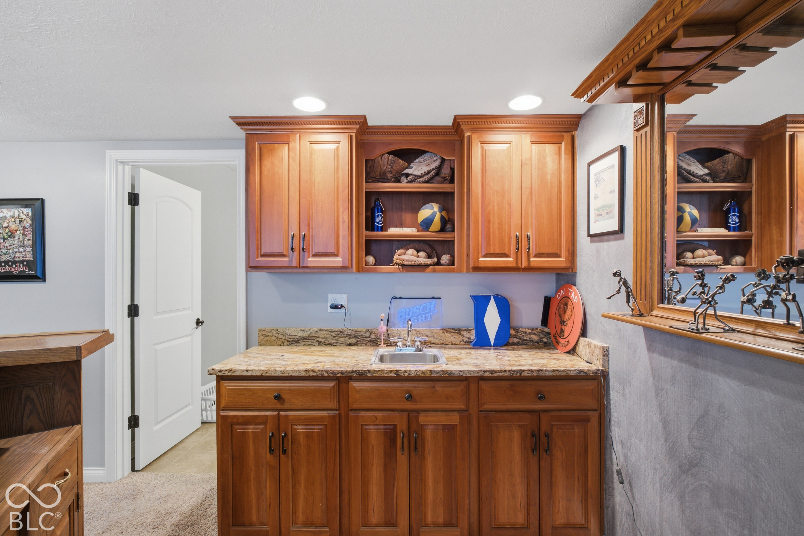 2532 Woodland Farms Drive, Columbus, IN 47201