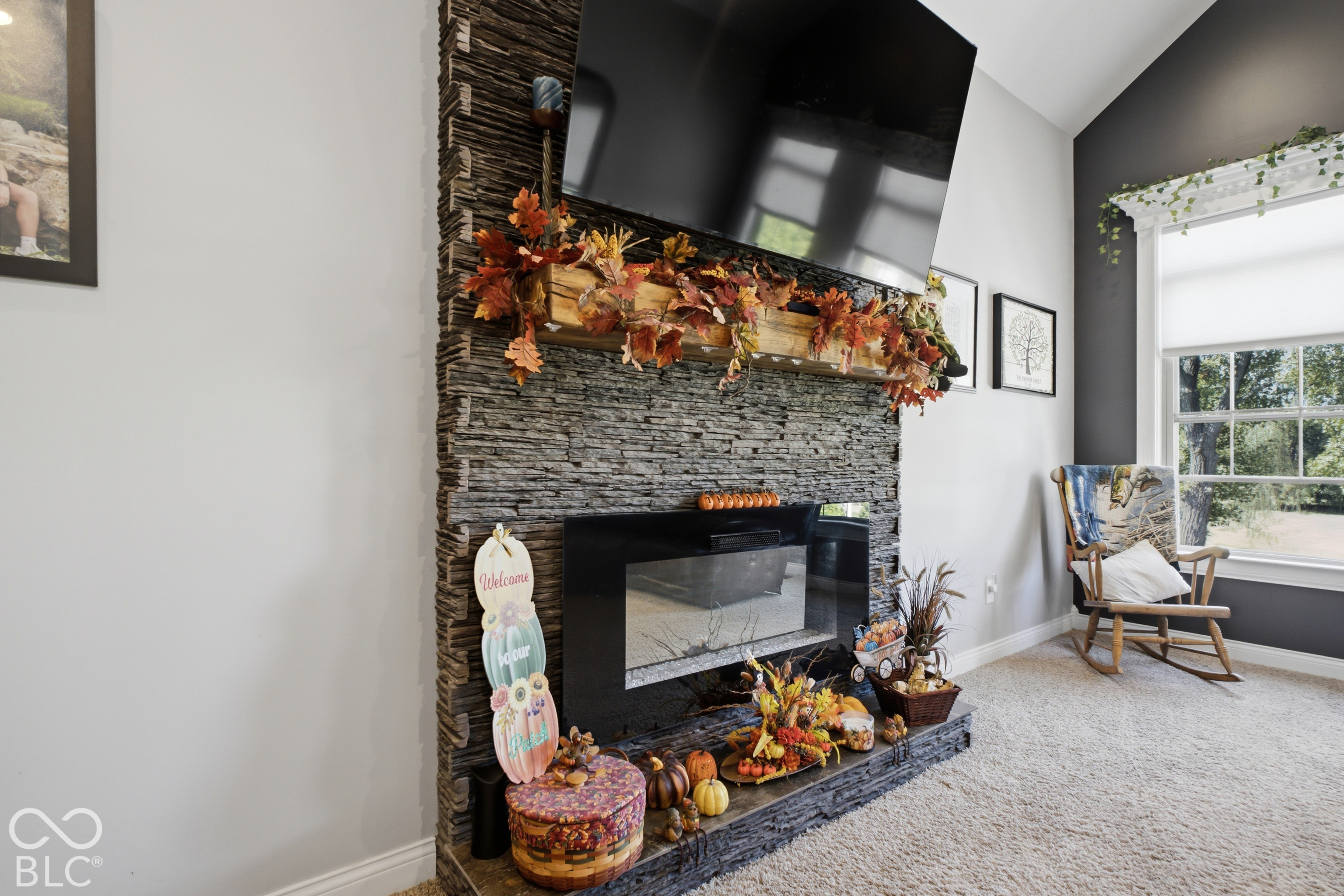 2532 Woodland Farms Drive, Columbus, IN 47201
