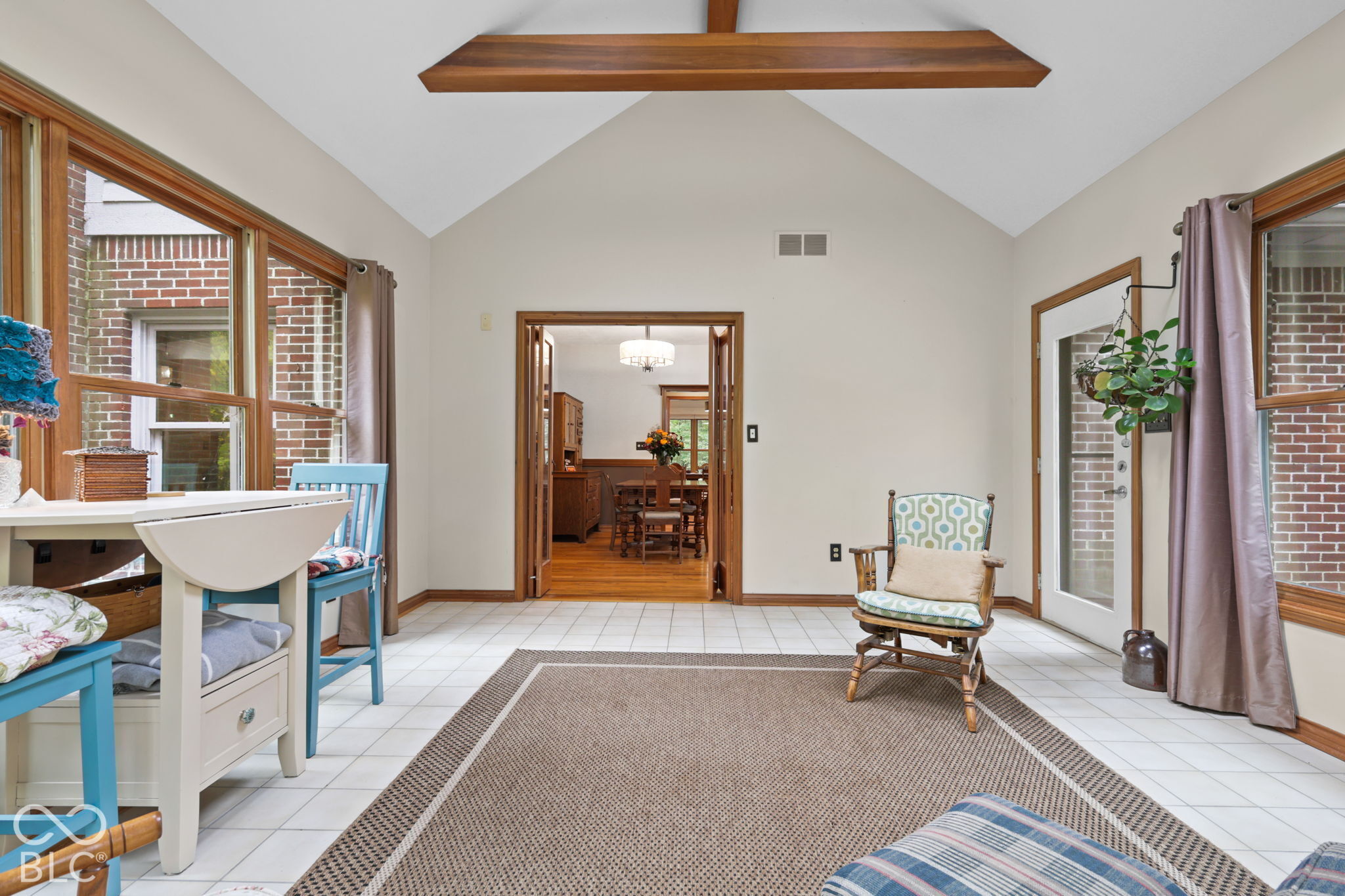 Virtually Altered - Vaulted sunroom