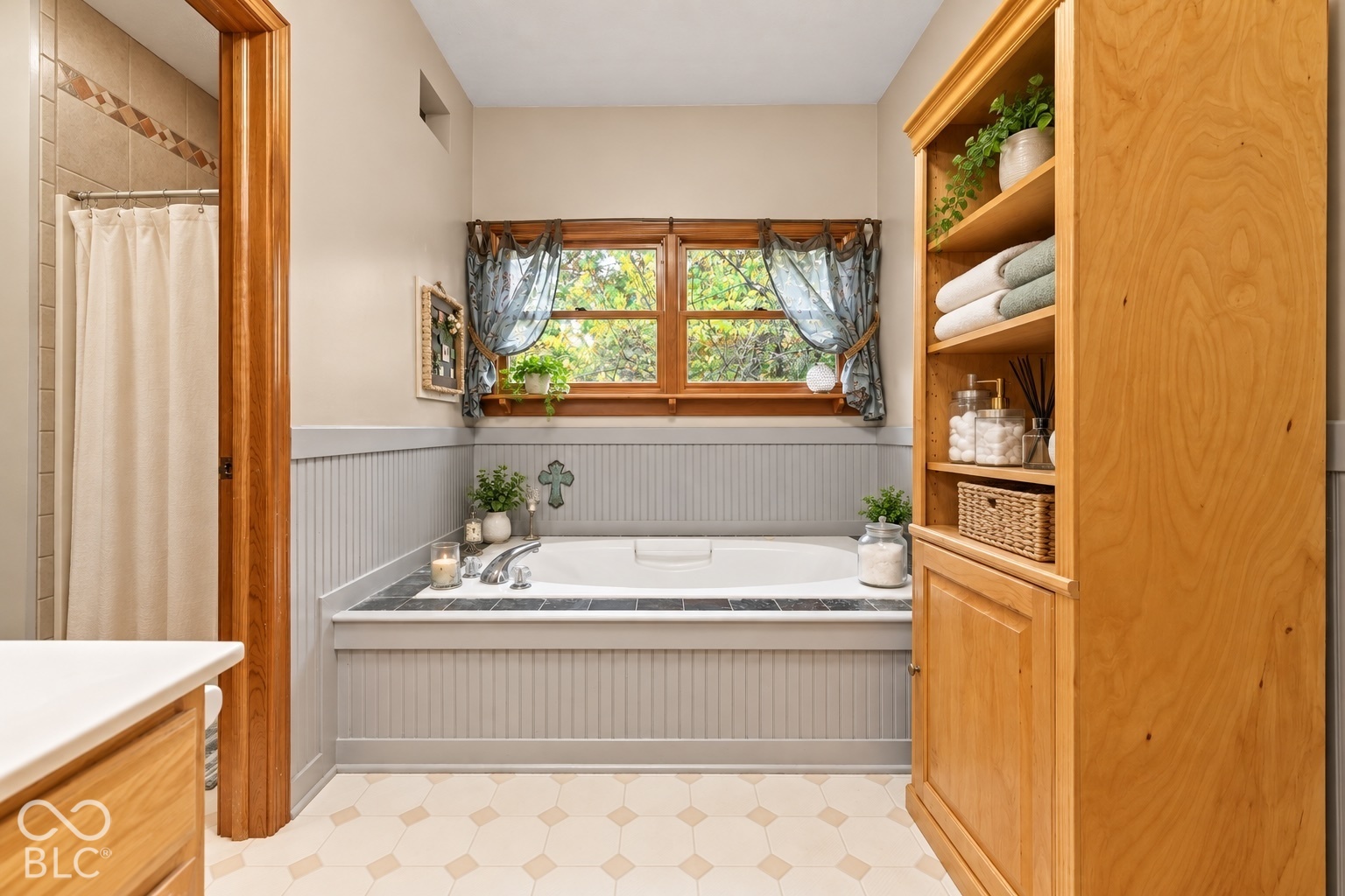 Virtually Altered - Main level primary bath
