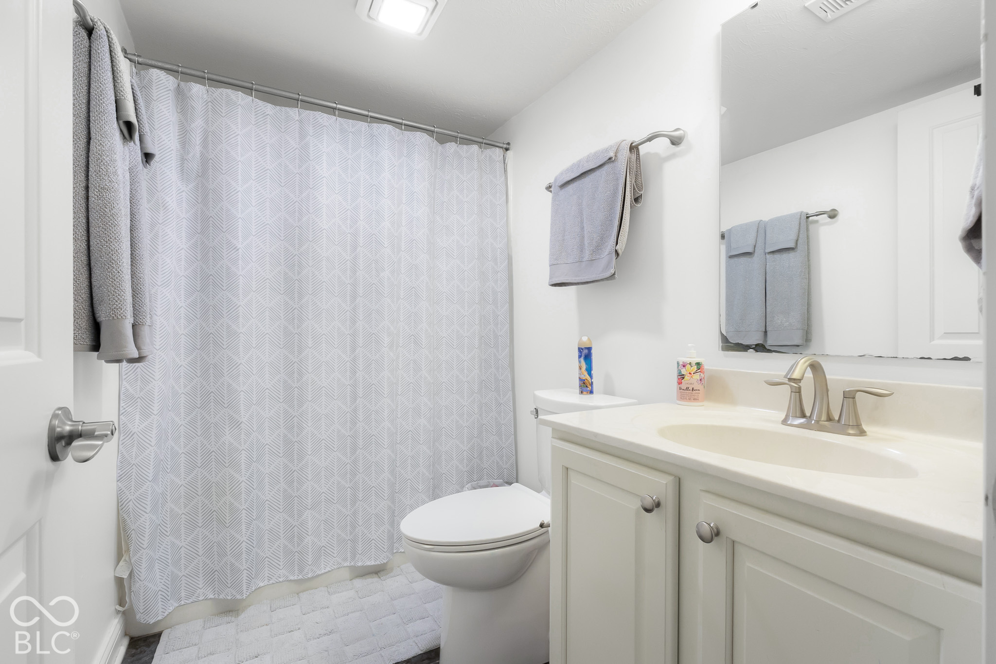 6106 Pelican Lane, Columbus, IN 47201