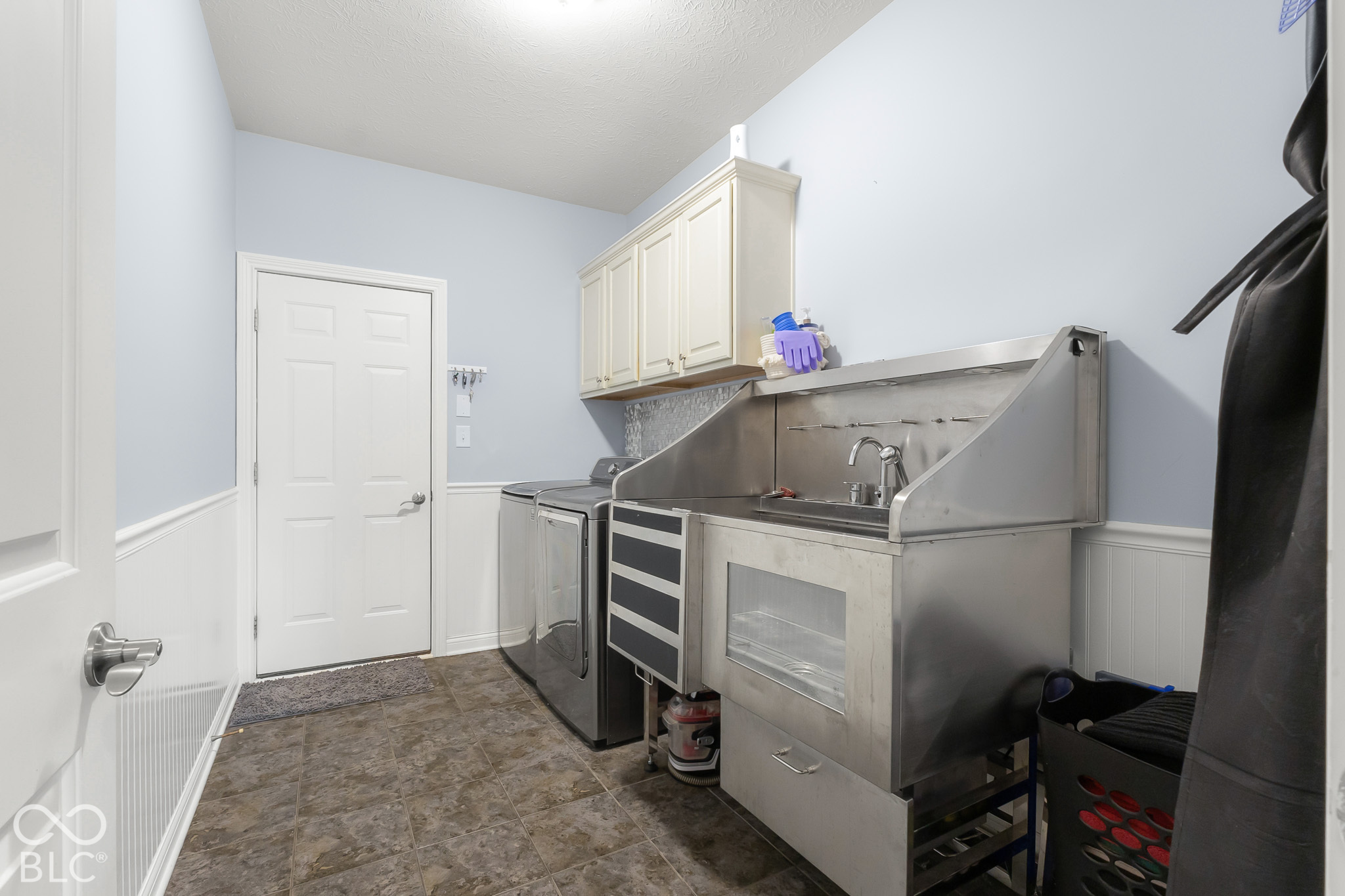 6106 Pelican Lane, Columbus, IN 47201