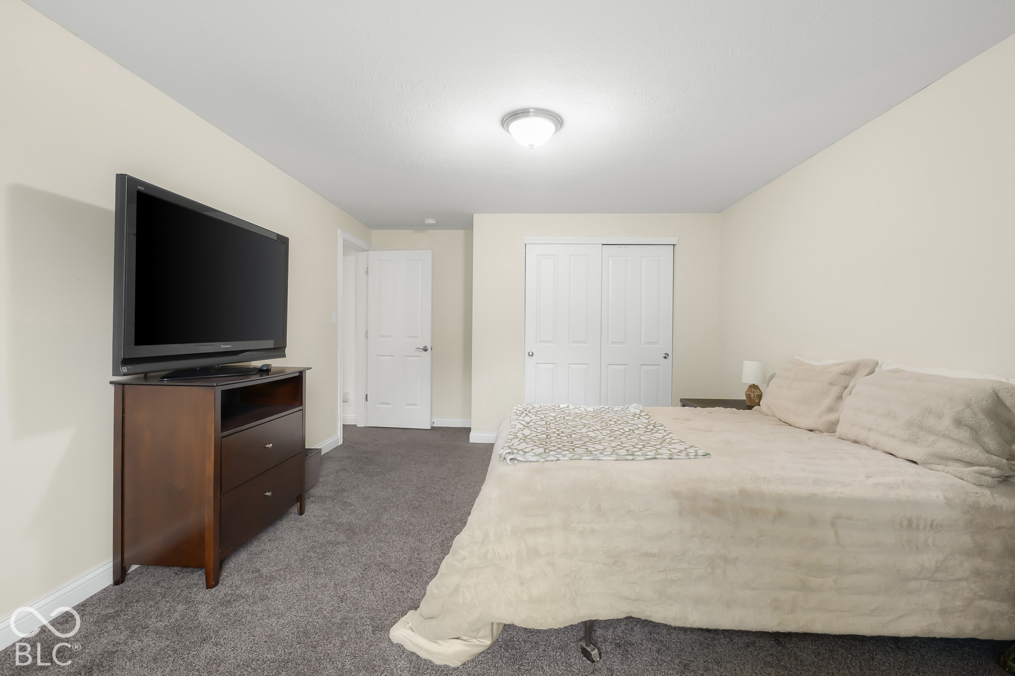 6106 Pelican Lane, Columbus, IN 47201