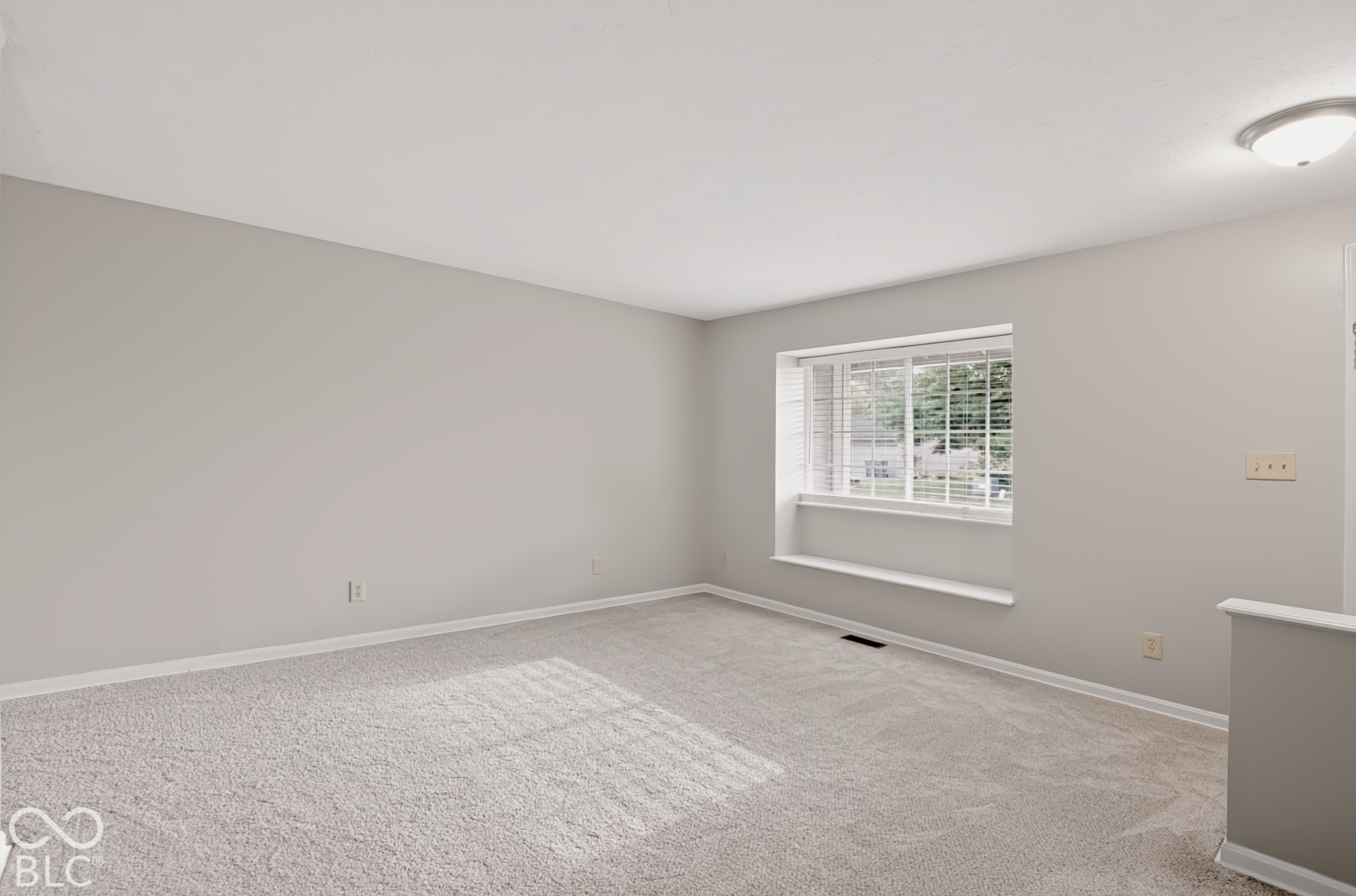 8528 Friendship Lane, Indianapolis, IN 46217