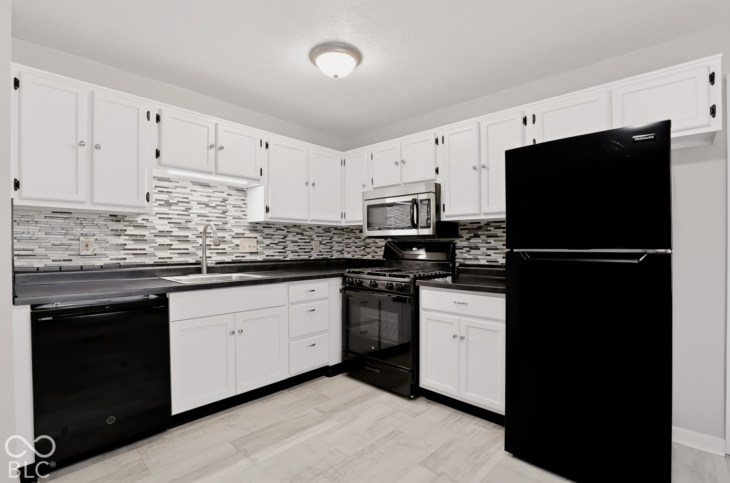 8528 Friendship Lane, Indianapolis, IN 46217
