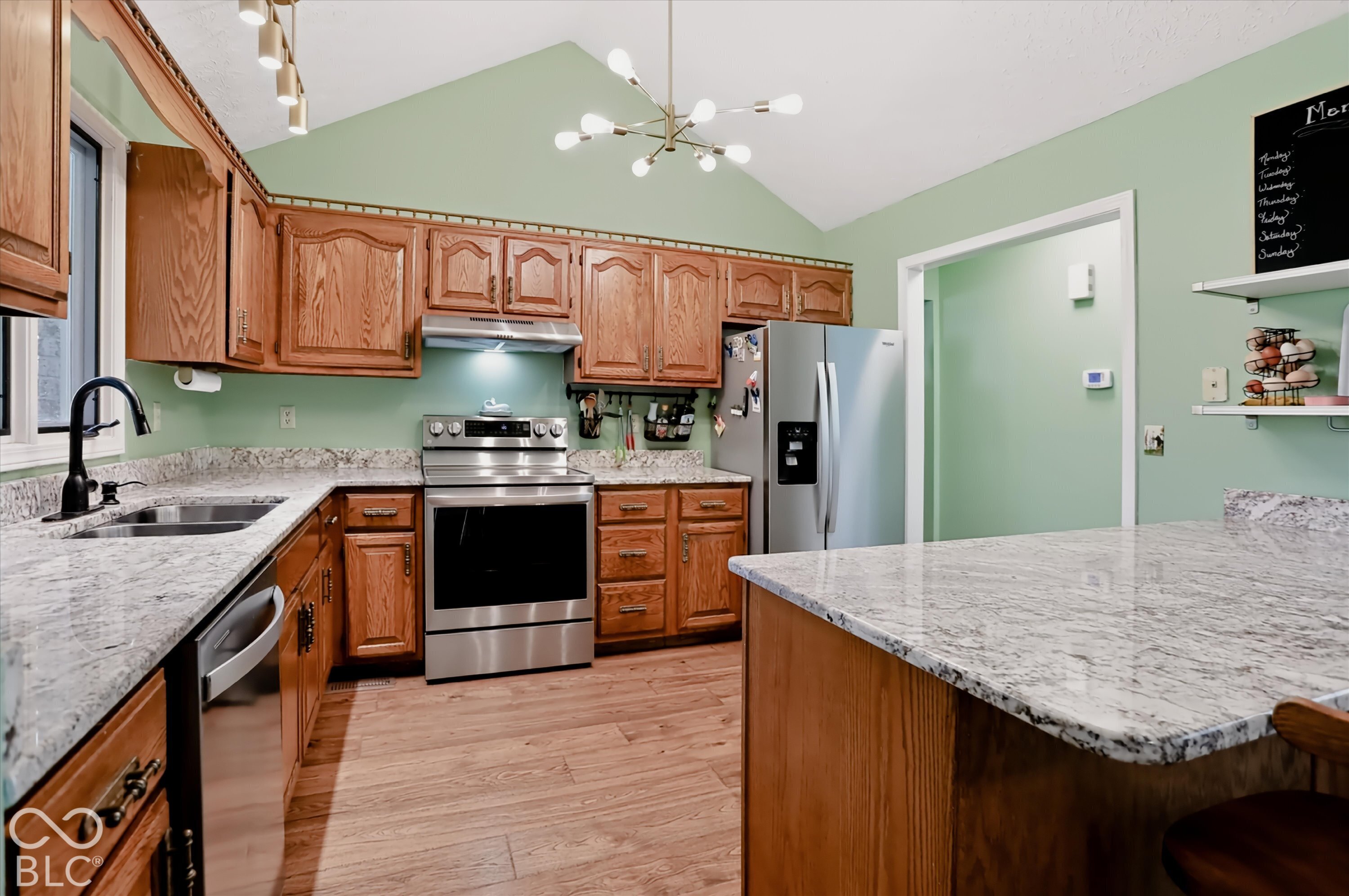 8879 Lesley Lane, Brownsburg, IN 46112 8879 Lesley Lane, Brownsburg, IN 46112