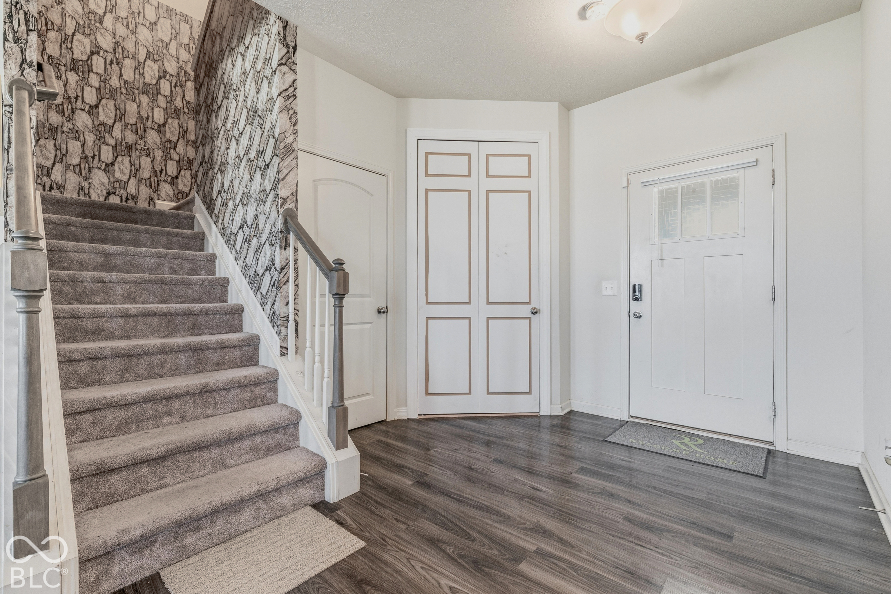 8672 Dutch Elm Way, Brownsburg, IN 46112