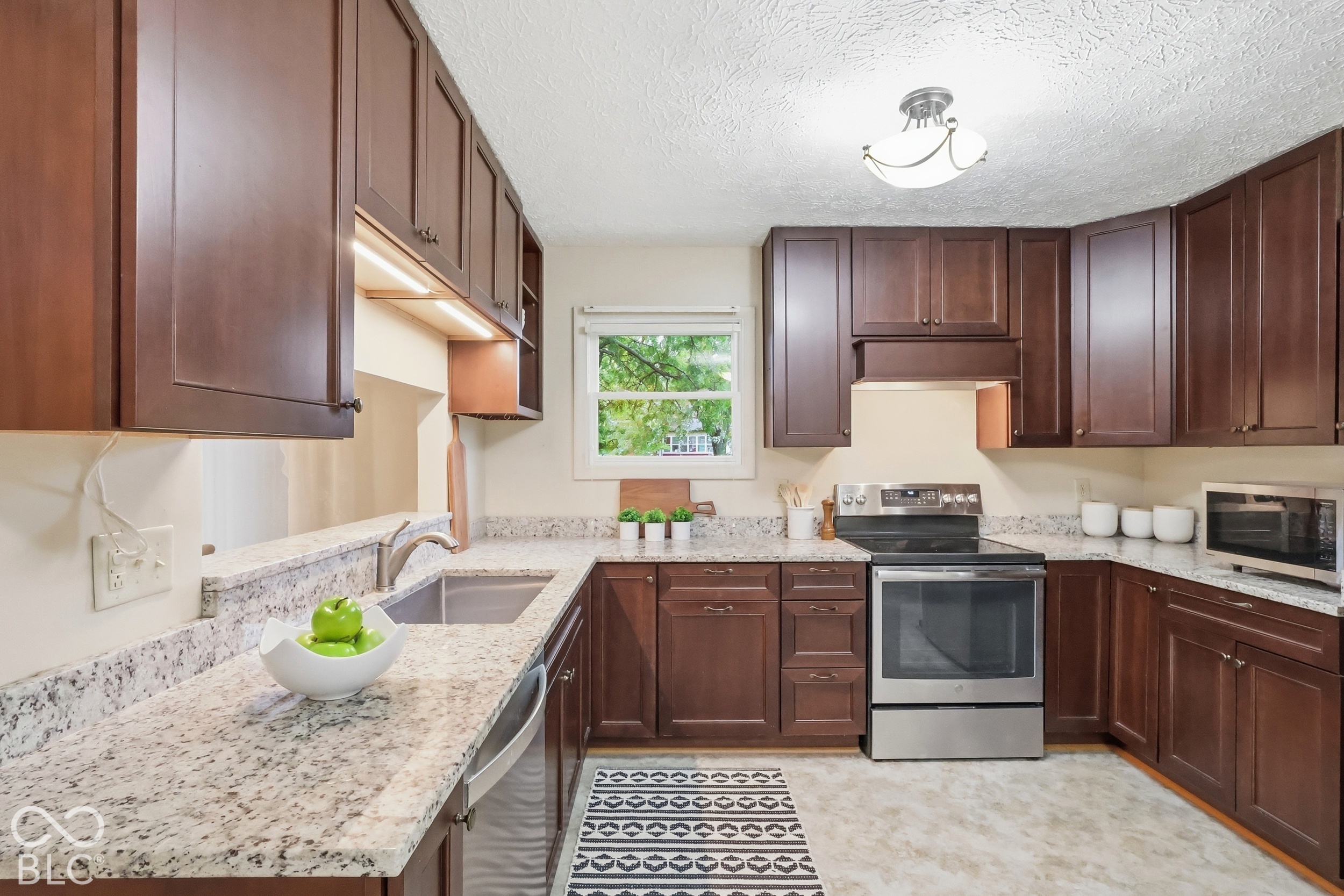 7275 Monon Court, Indianapolis, IN 46256