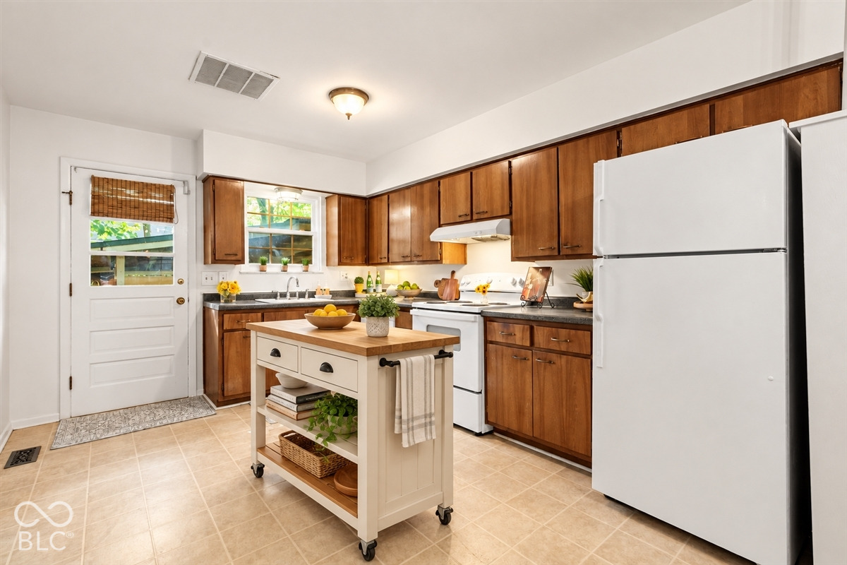 175 N 8th Street, Zionsville, IN 46077