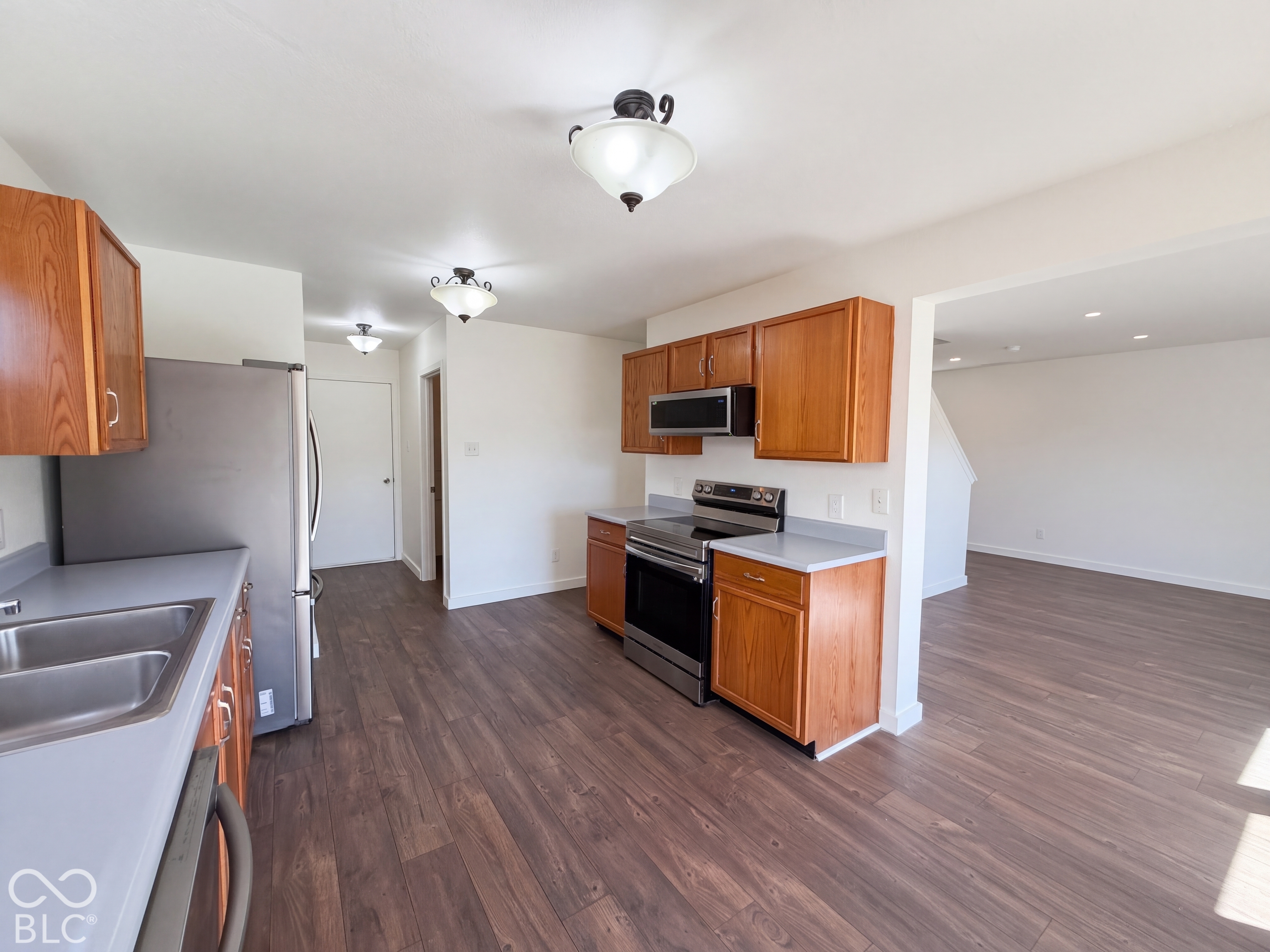 8723 Hosta Way, Camby, IN 46113