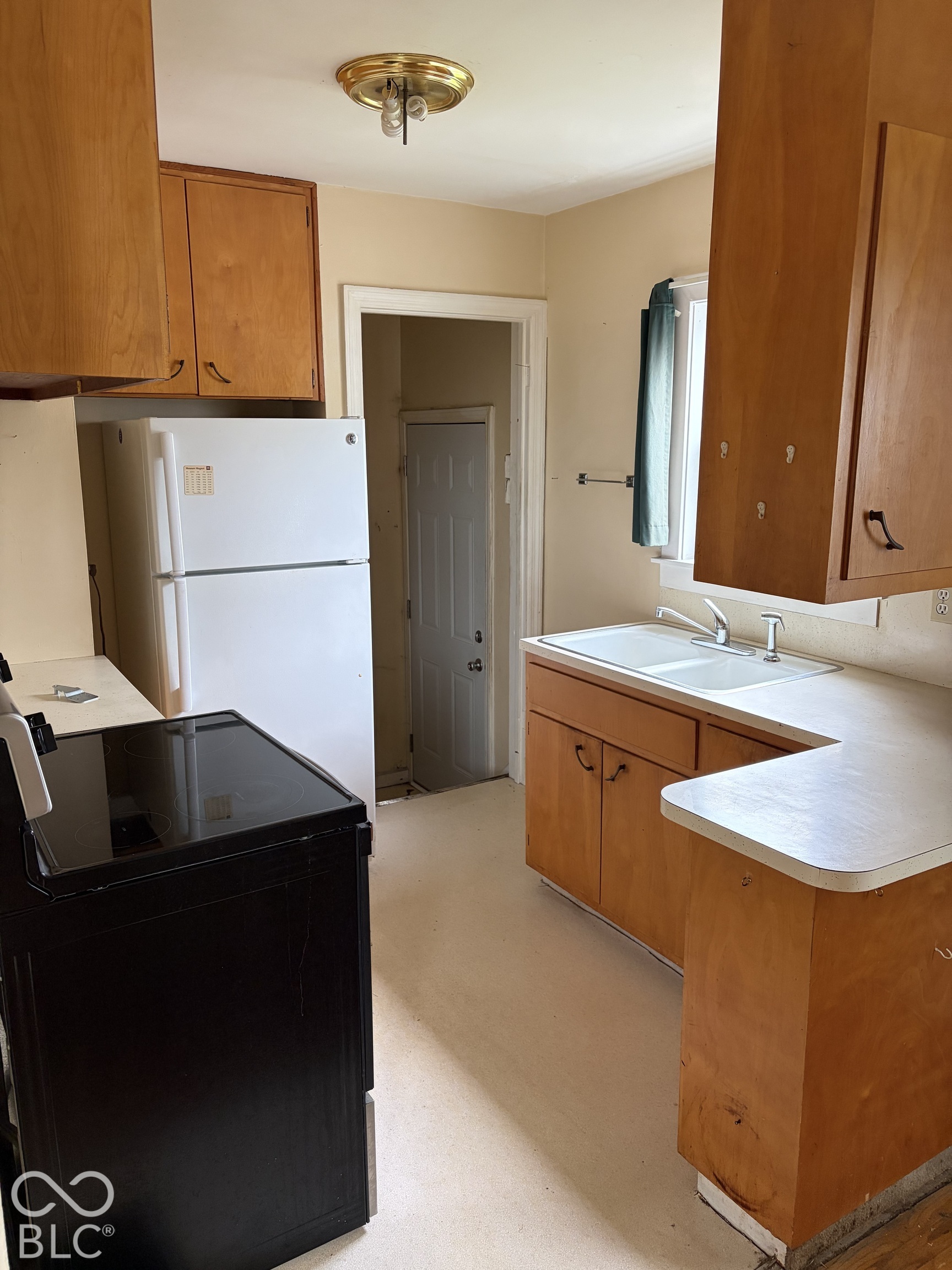 5433 E 20th Street, Indianapolis, IN 46218