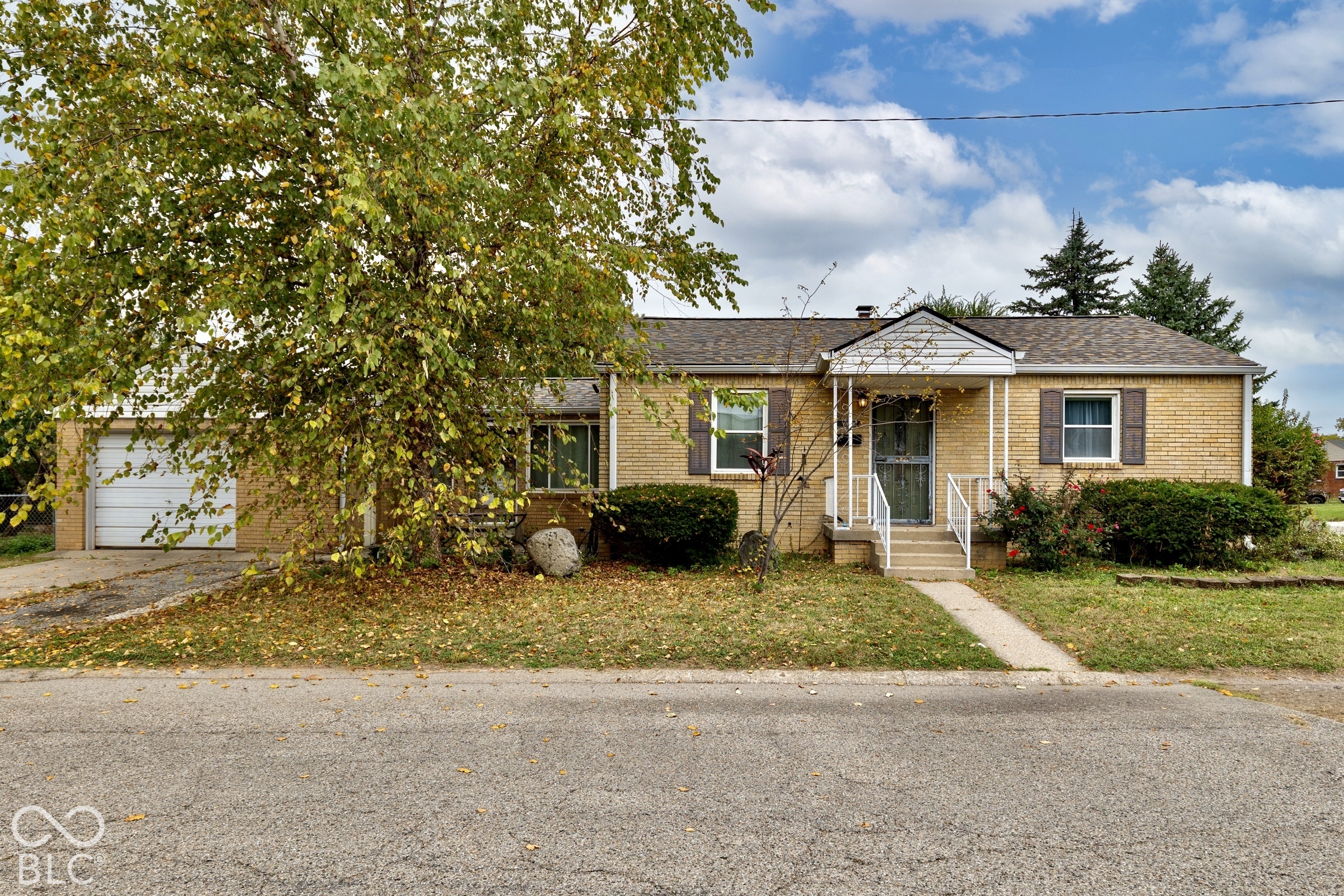 6156 Oak Avenue, Indianapolis, IN 46219
