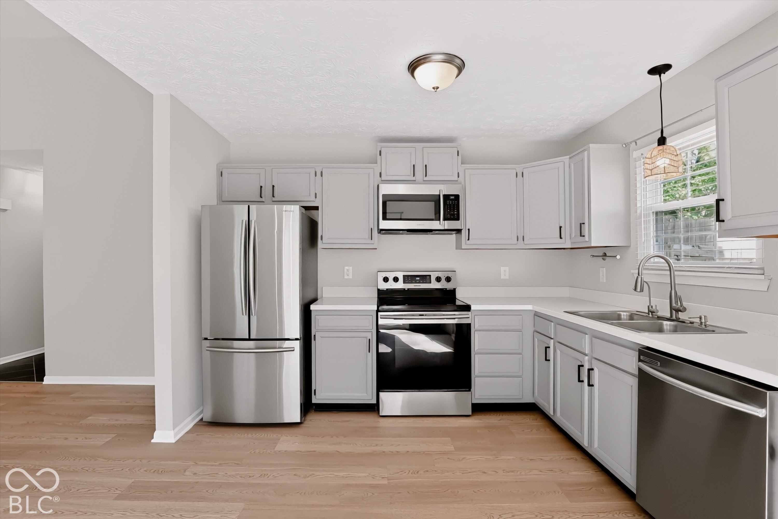 517 E Pine Ridge Drive, Westfield, IN 46074