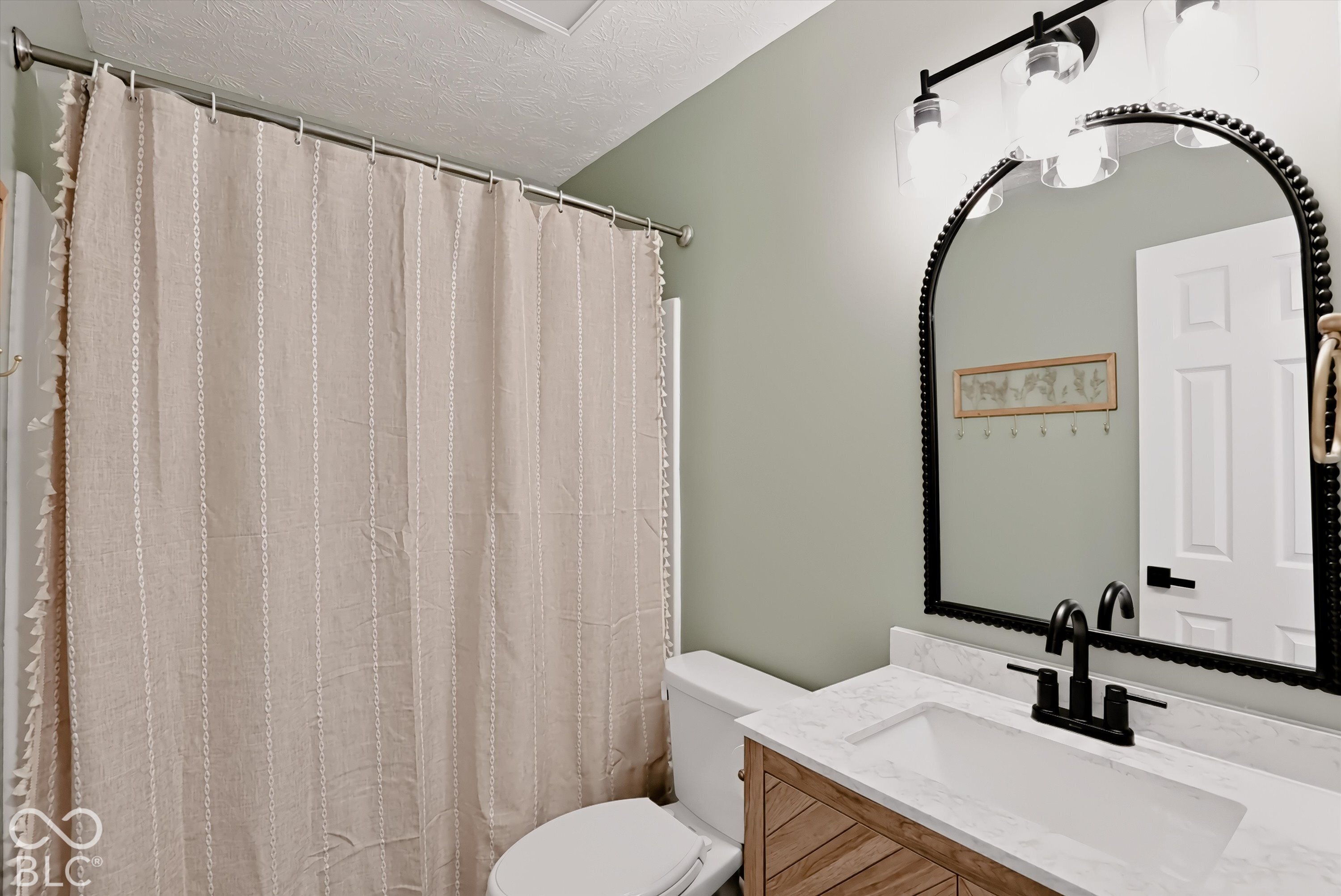 517 E Pine Ridge Drive, Westfield, IN 46074