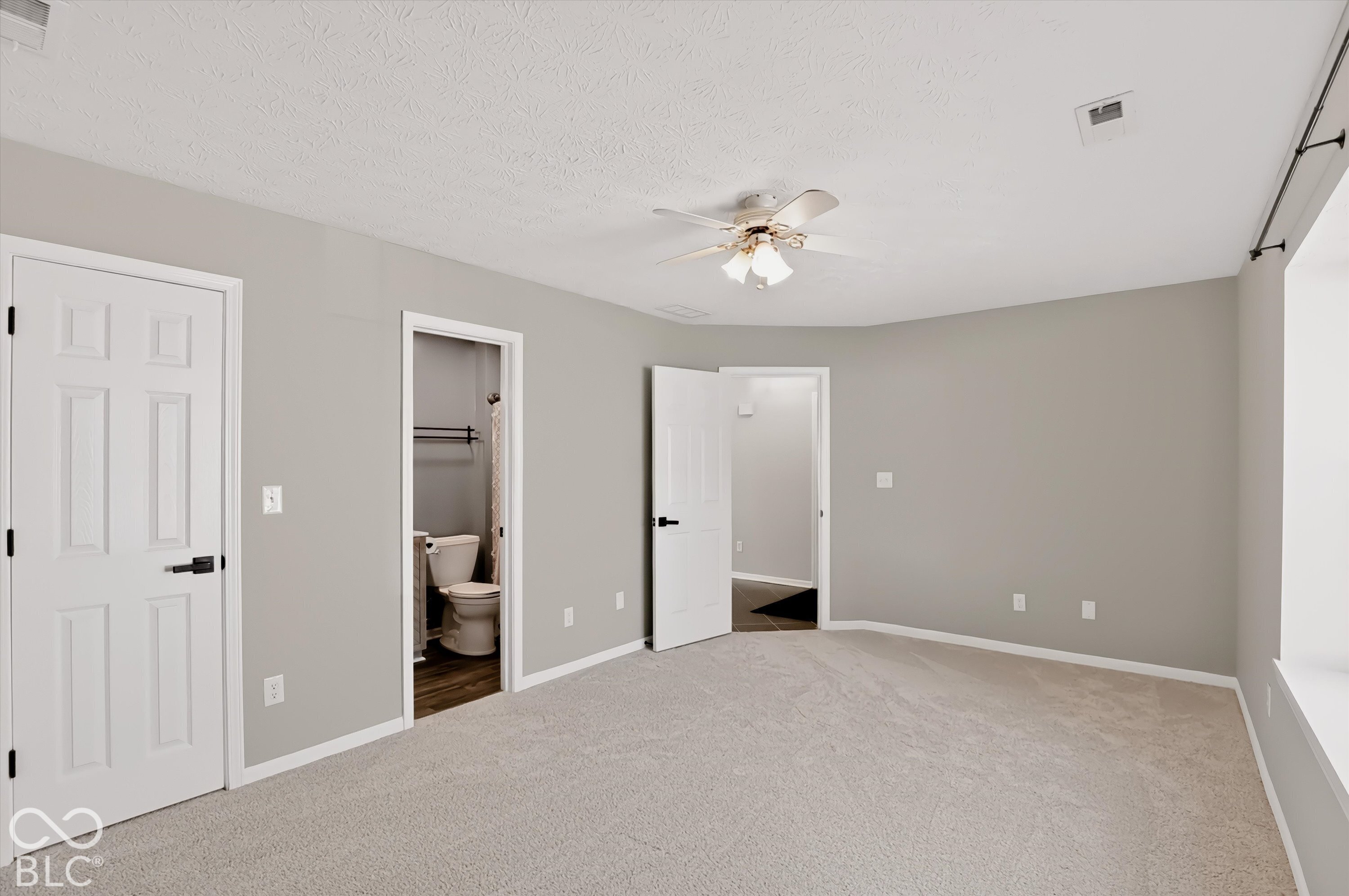 517 E Pine Ridge Drive, Westfield, IN 46074