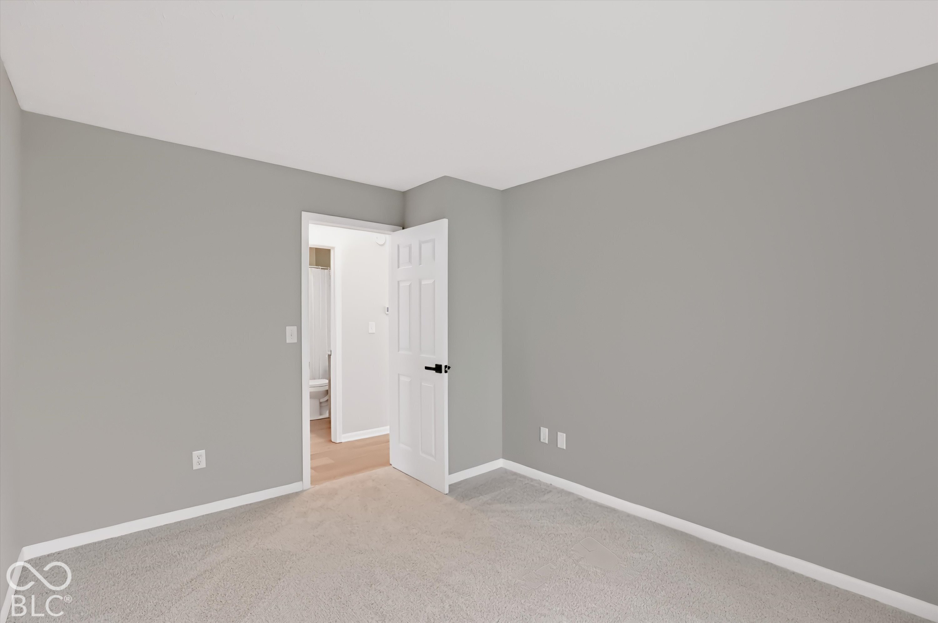 517 E Pine Ridge Drive, Westfield, IN 46074