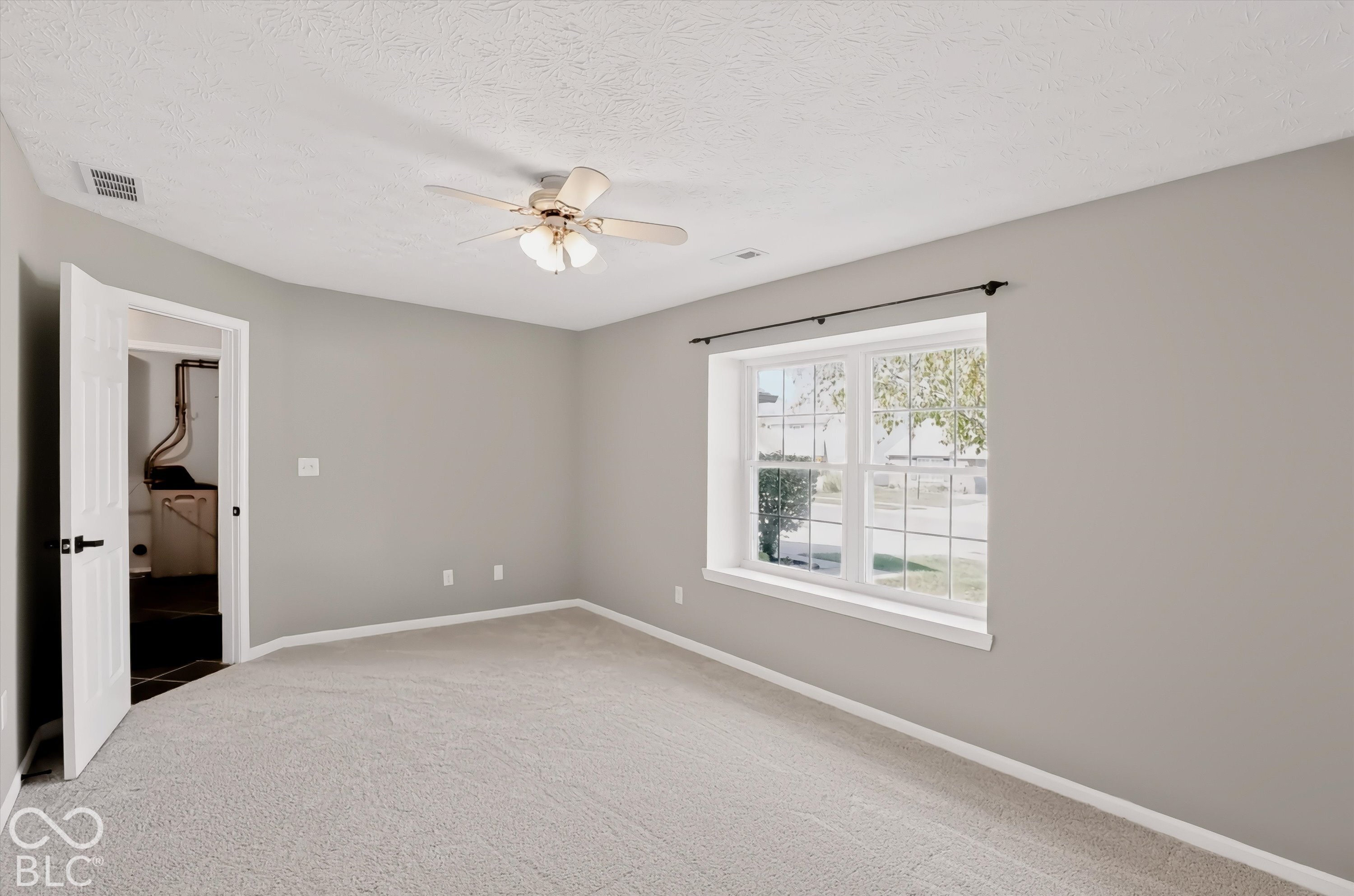 517 E Pine Ridge Drive, Westfield, IN 46074