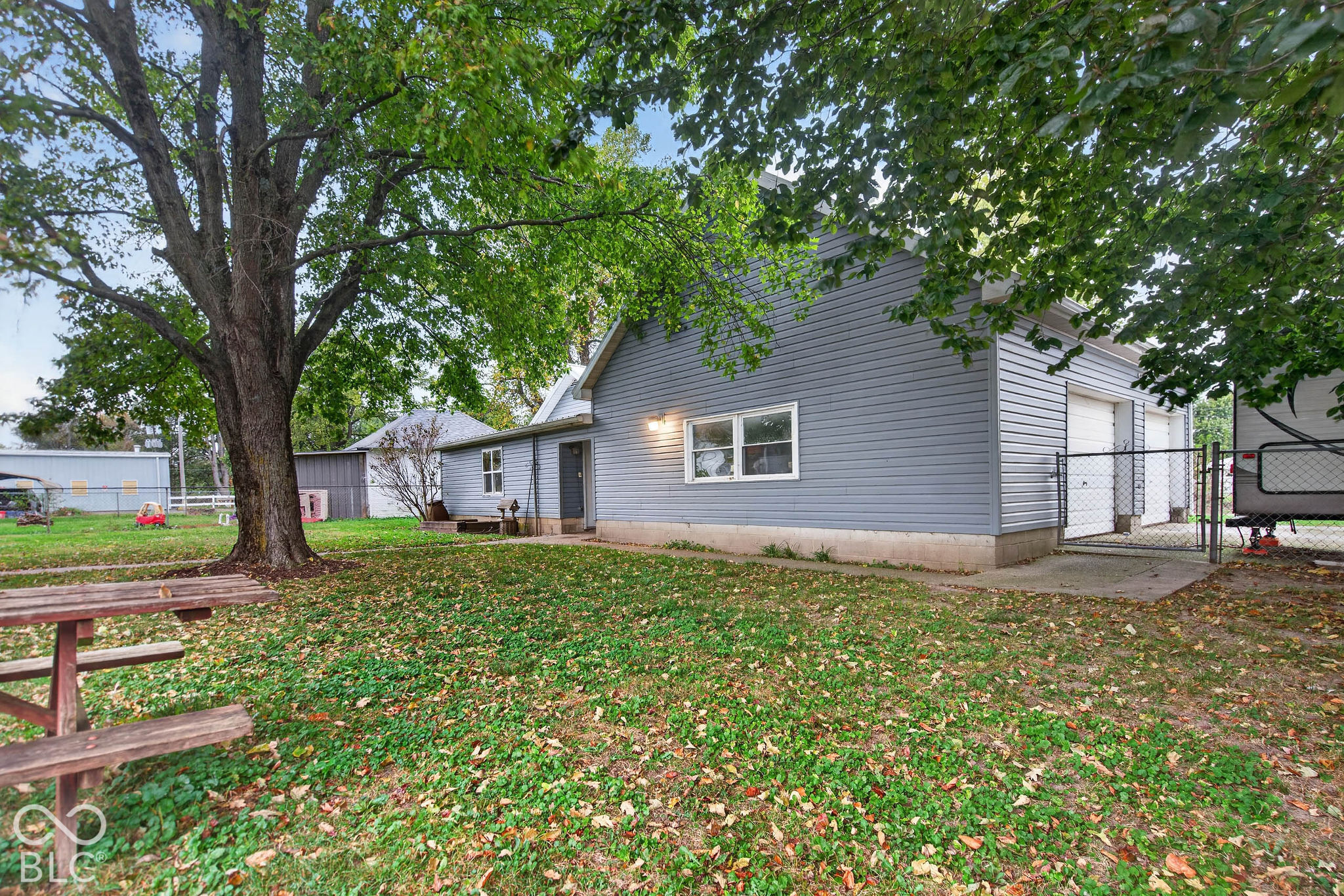 Great yard! Fenced in.