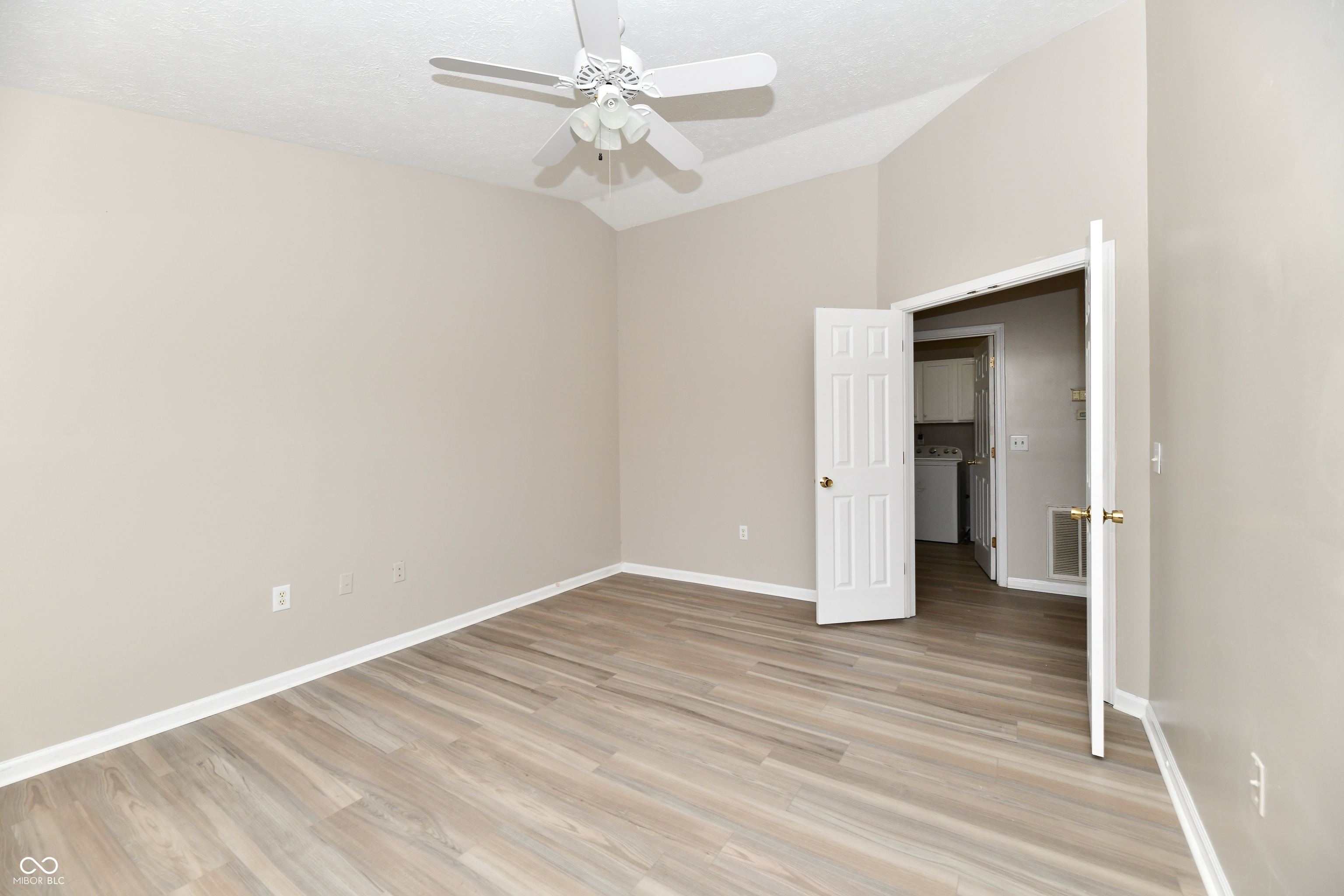 209 Faulkner Court, Carmel, IN 46032