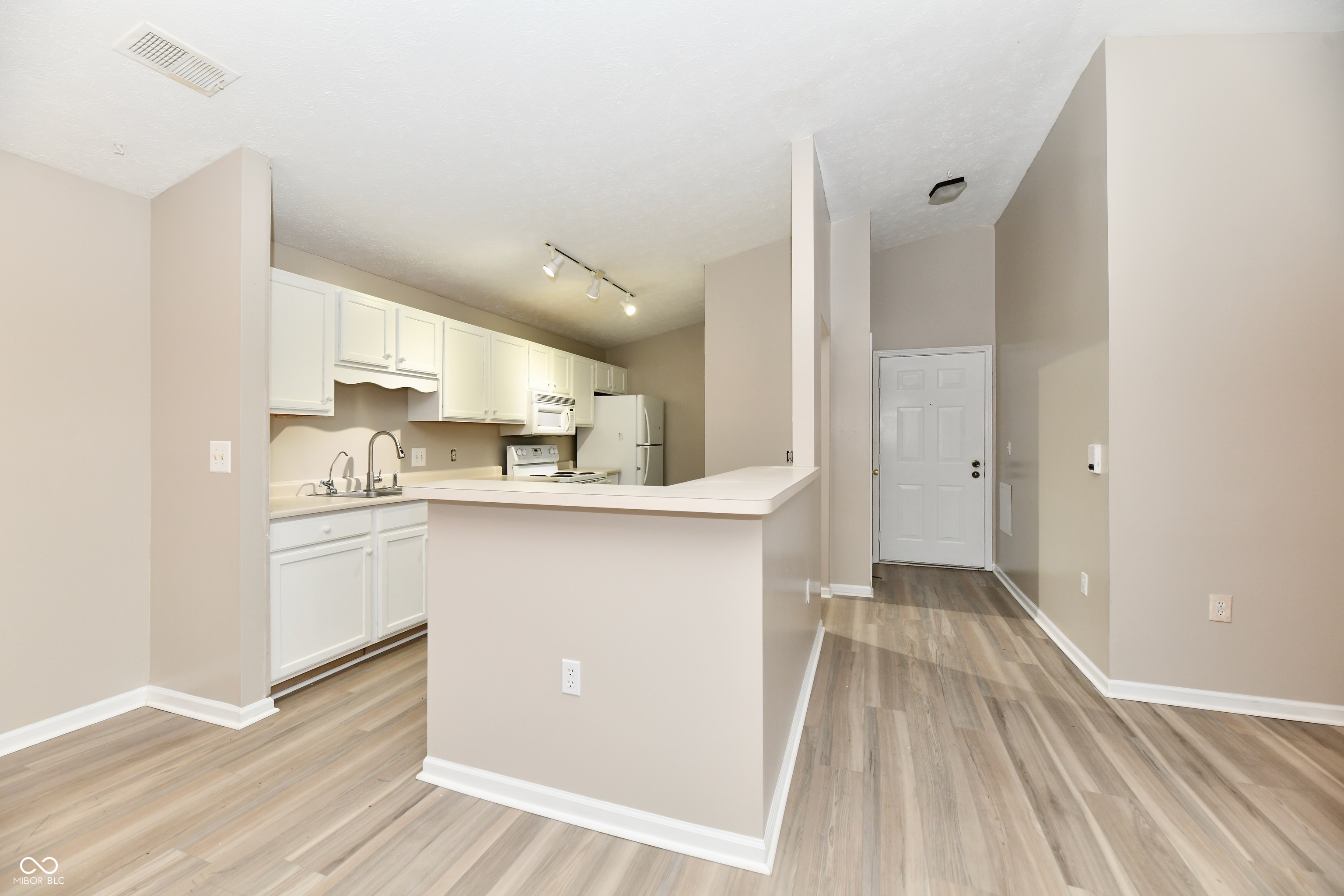 209 Faulkner Court, Carmel, IN 46032