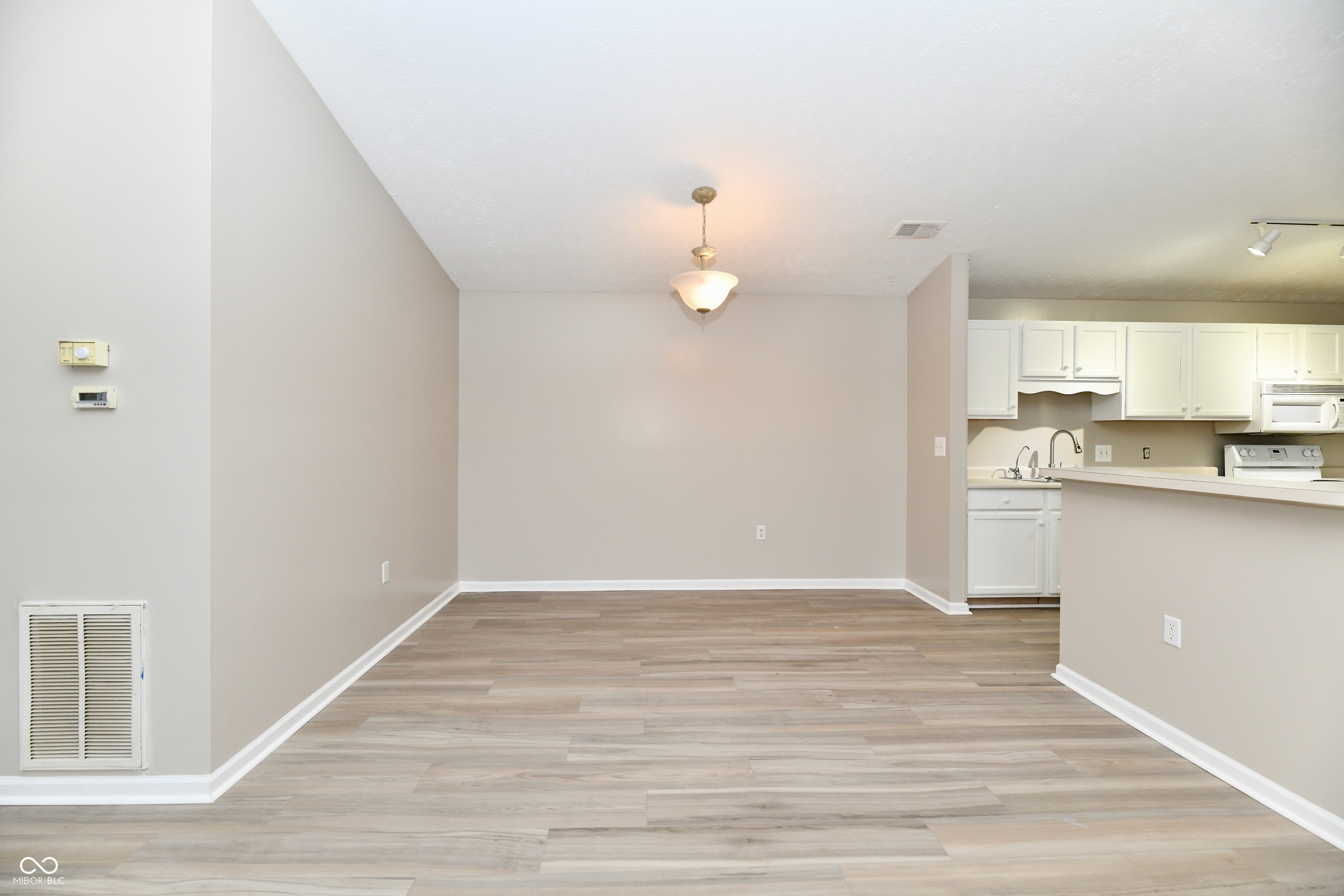 209 Faulkner Court, Carmel, IN 46032