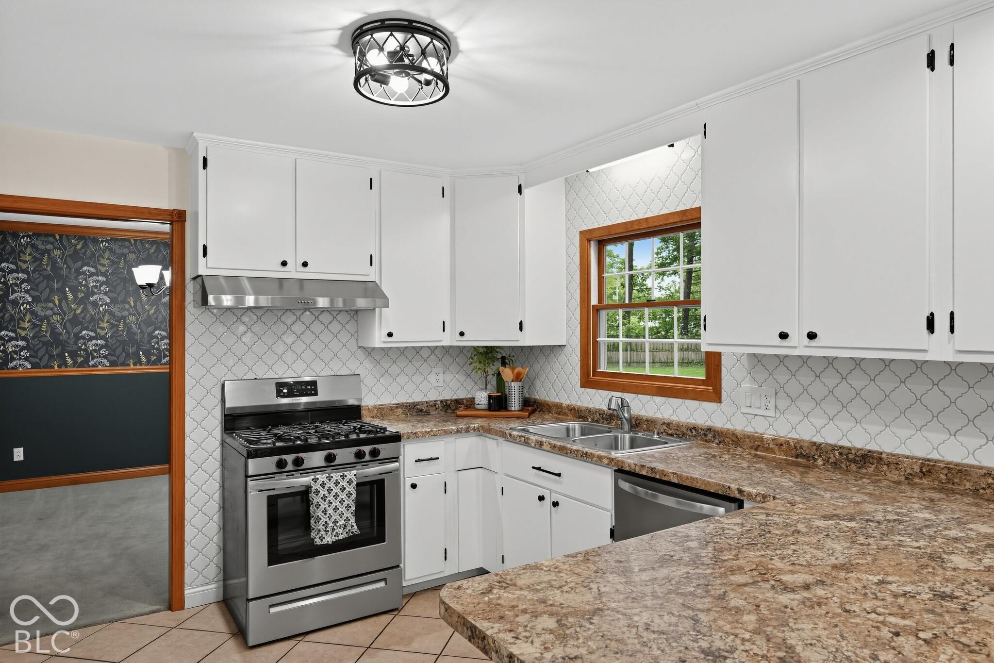 52092 W Winding Waters Lane N, Elkhart, IN 46514