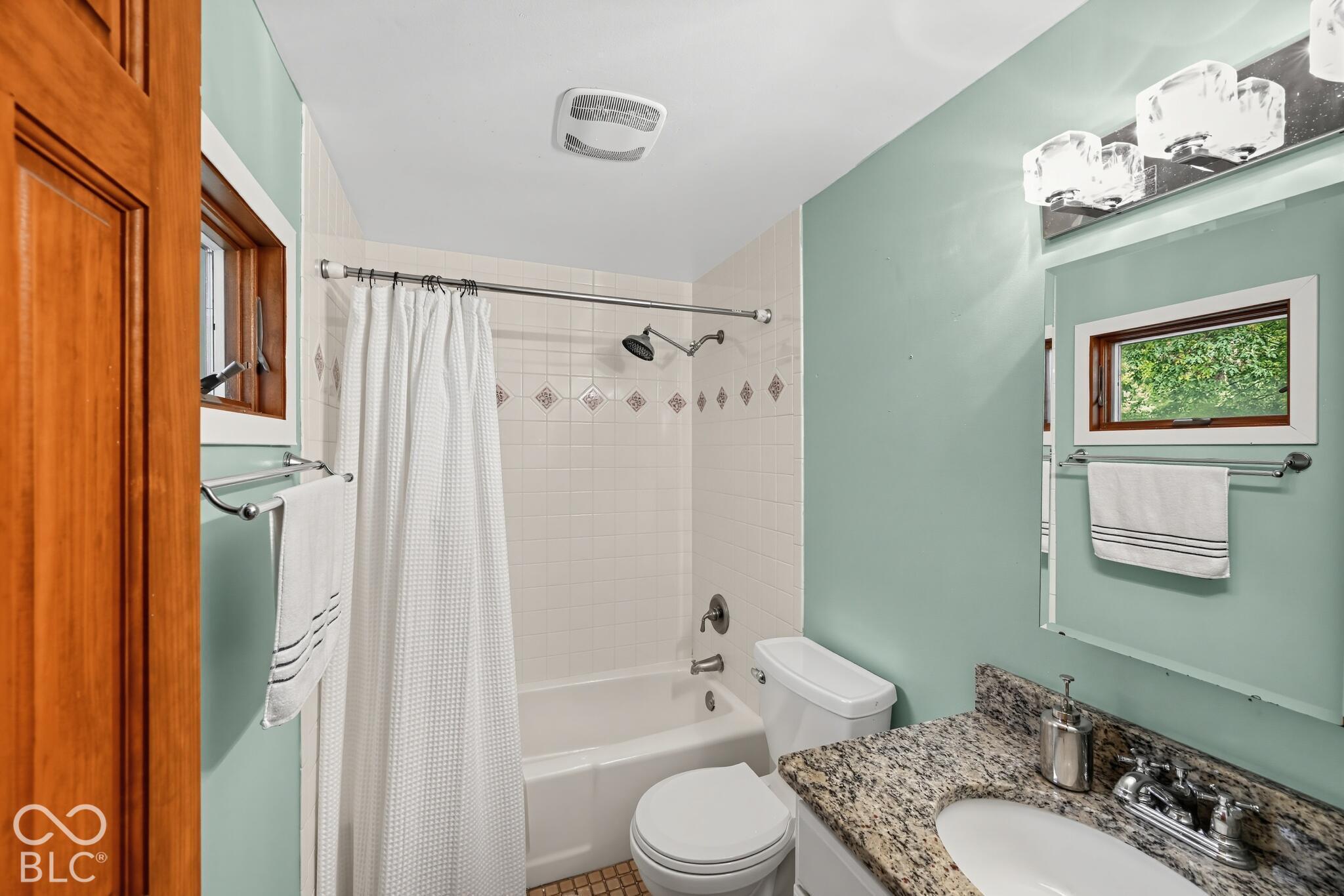 52092 W Winding Waters Lane N, Elkhart, IN 46514