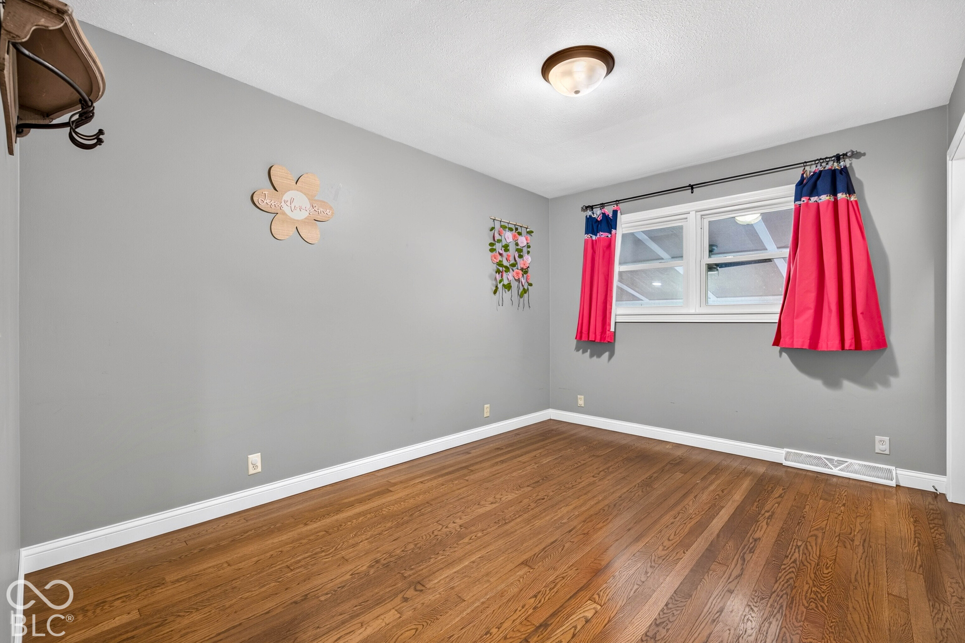 2211 Heideman Drive, Seymour, IN 47274