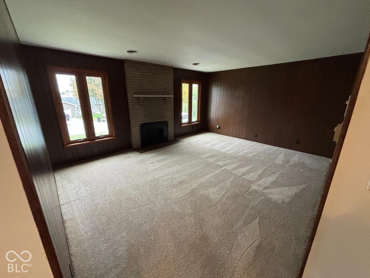 210 Hillside Drive, Hartford City, IN 47348