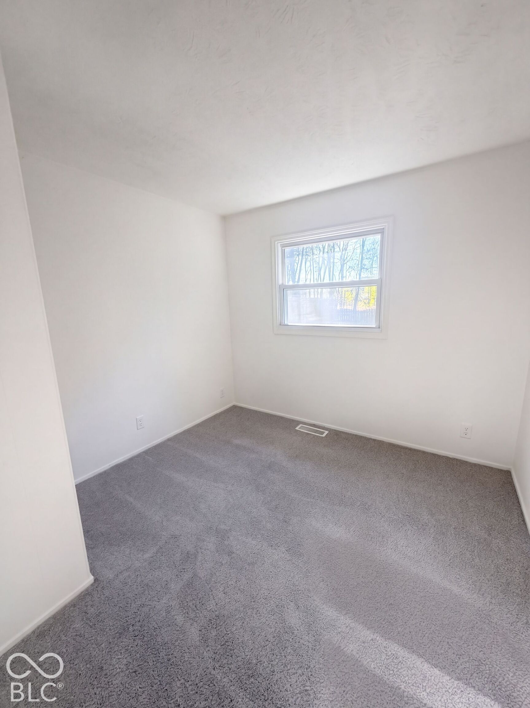 432 Southgate Drive, Greenwood, IN 46143
