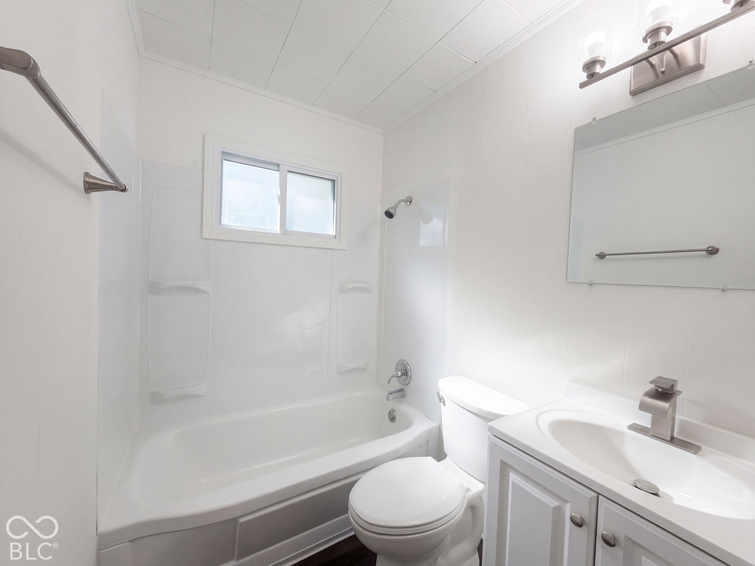 432 Southgate Drive, Greenwood, IN 46143