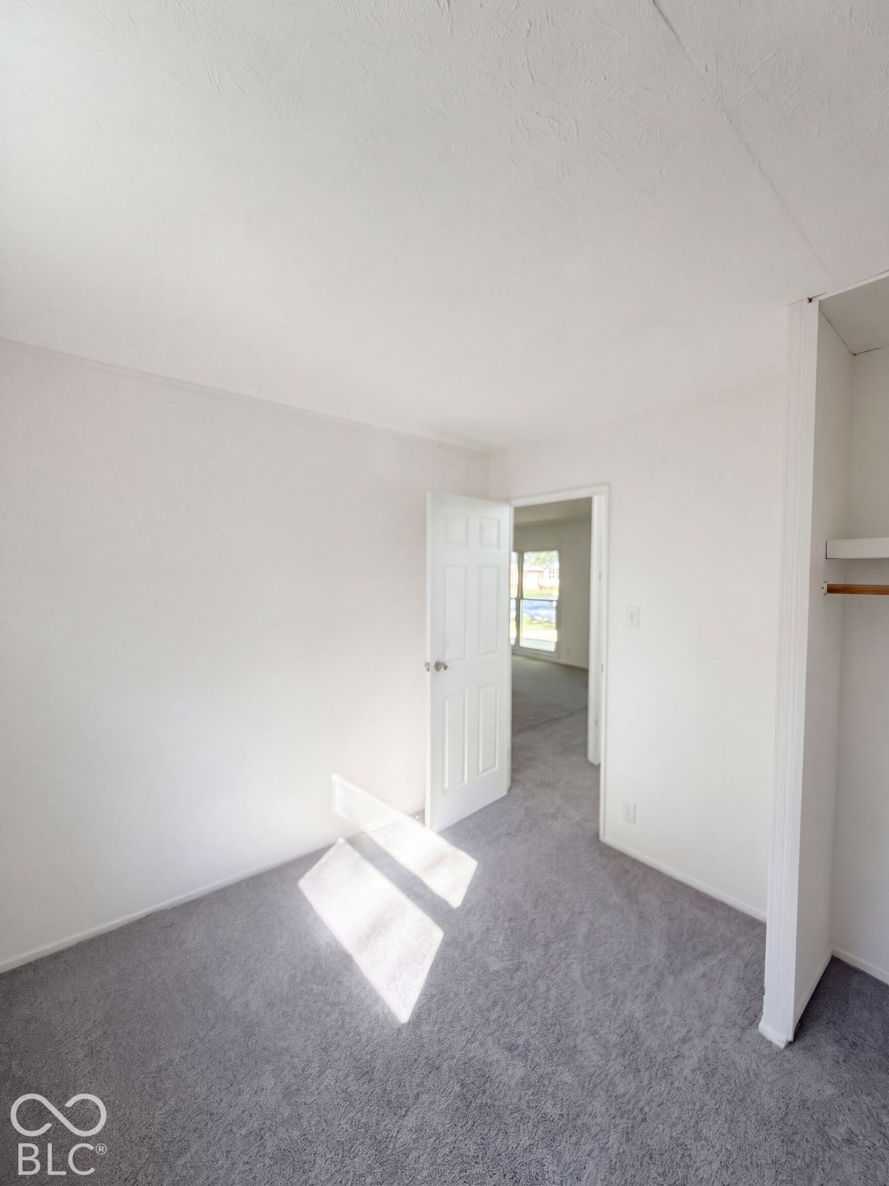 432 Southgate Drive, Greenwood, IN 46143