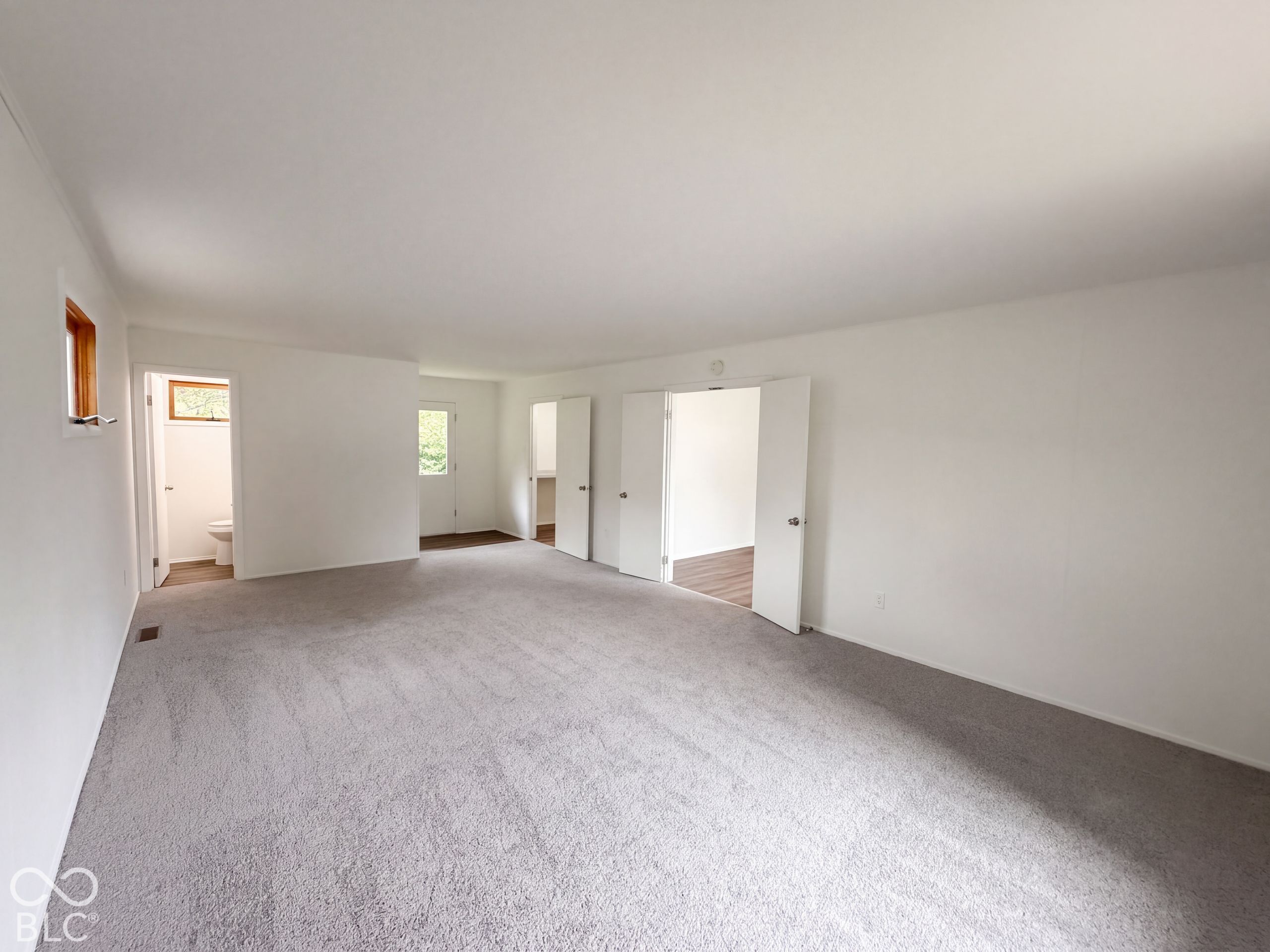 404 Brewer Drive, Greenwood, IN 46142