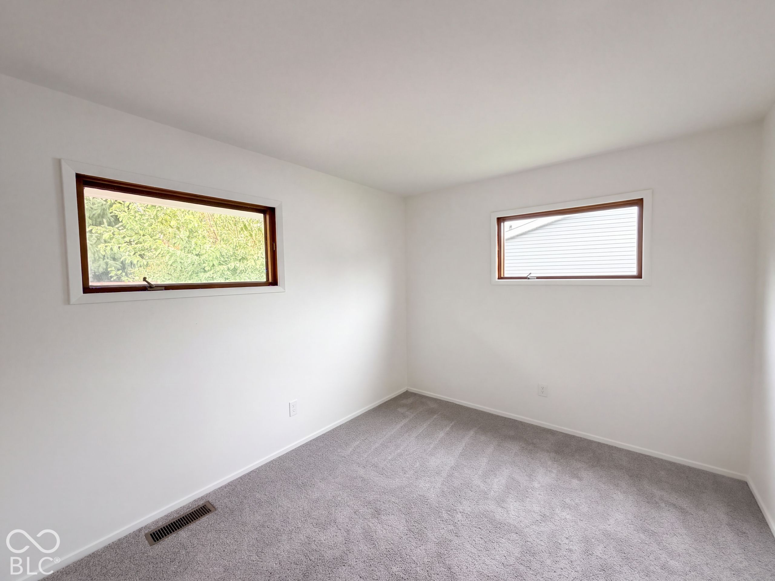404 Brewer Drive, Greenwood, IN 46142